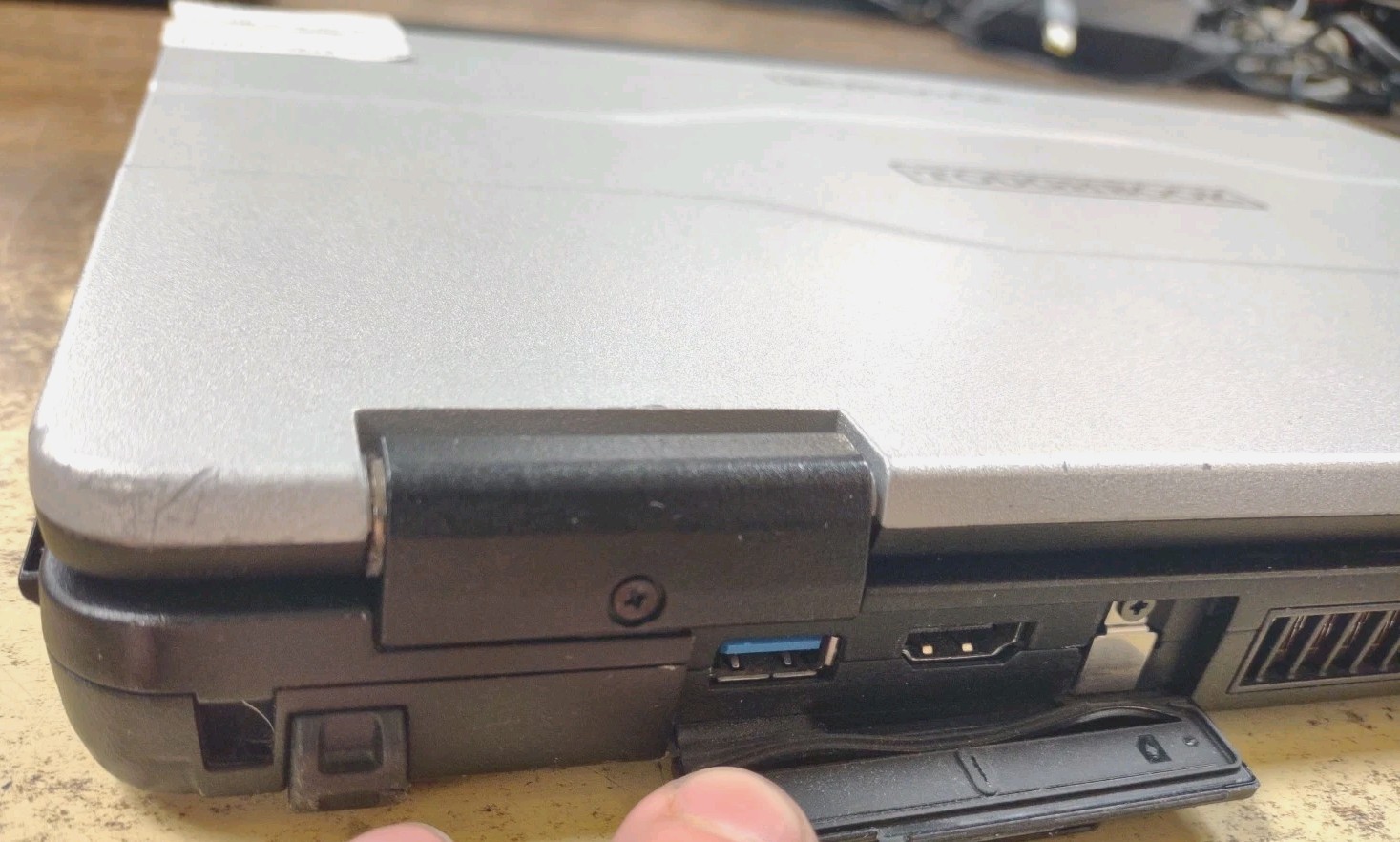 Panasonic Toughbook FZ-55 14″ W/ i5-8365U 16GB, 256GB, DVD. NON Touch!