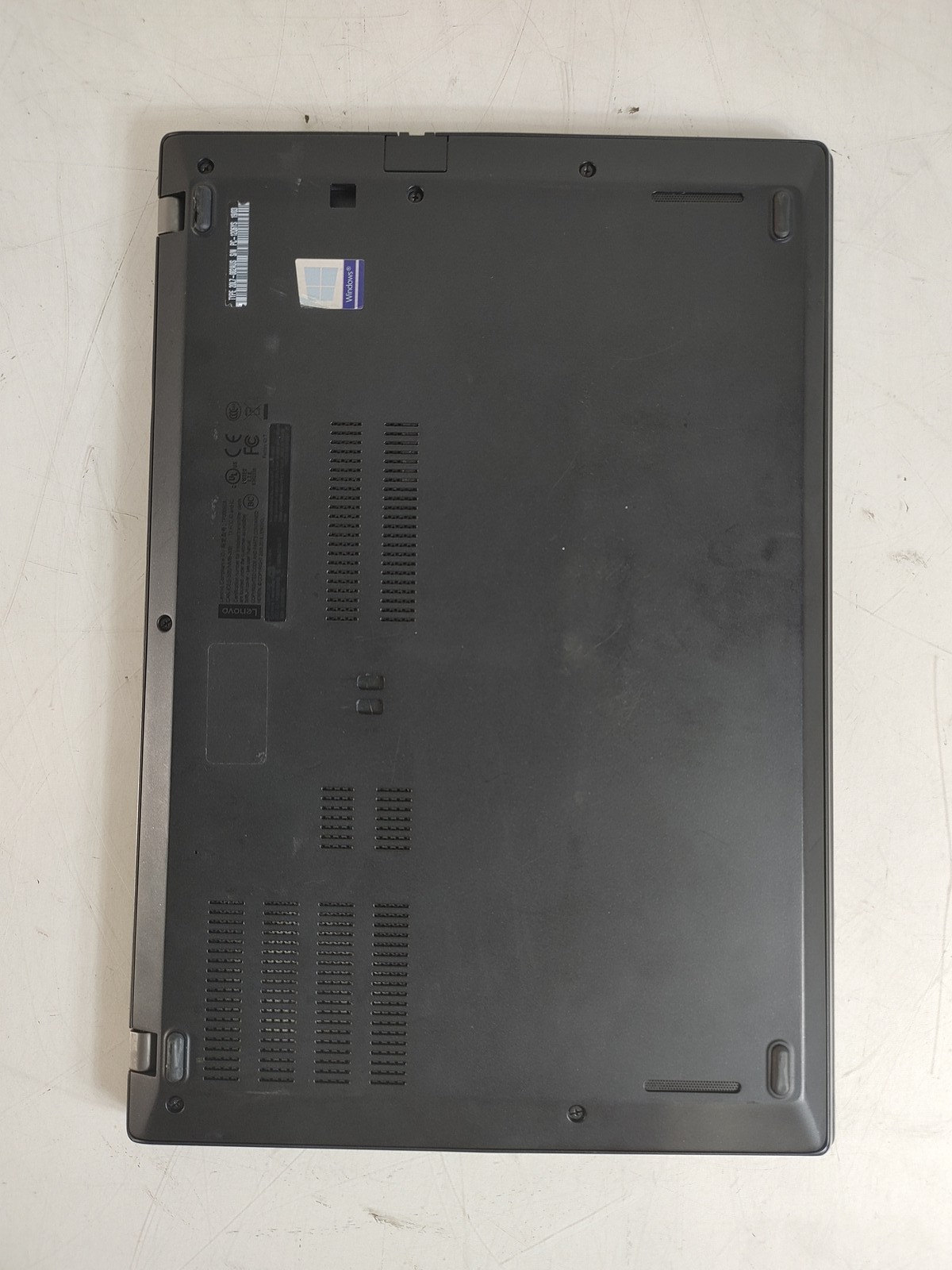 Lenovo ThinkPad T480s Core i5-8250U 1.60 GHz 16 GB DDR4 No HDD