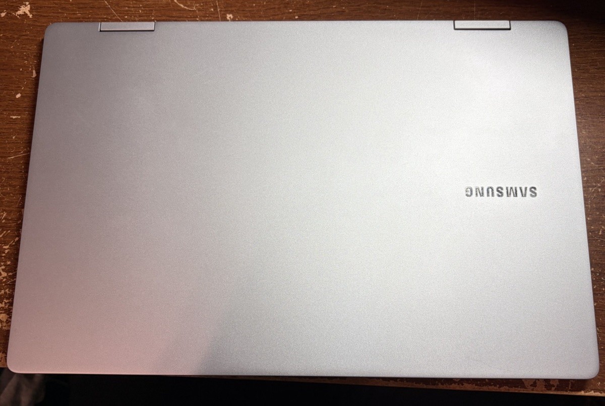 Samsung Galaxy Book3 360 13.3″ 256 GB i5 2 in 1 Notebook