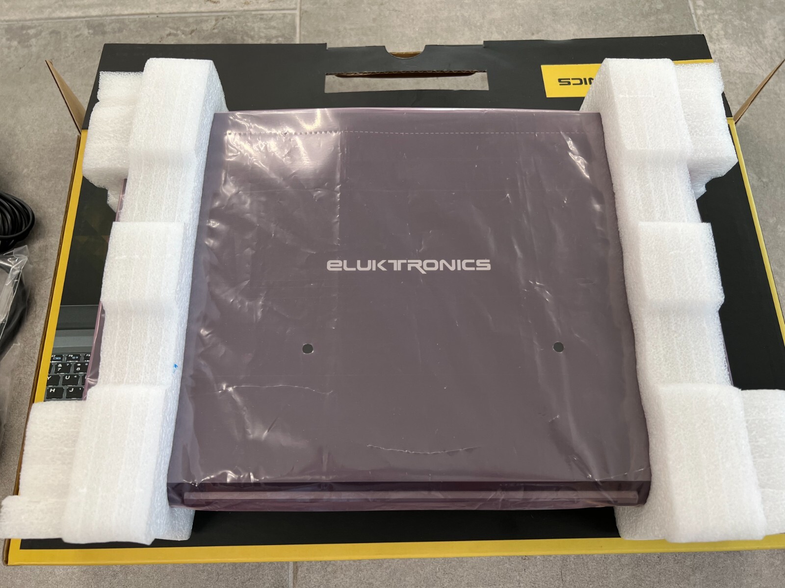 (NEW) Old Inventory Eluktronics W230SD 13.3″ Gaming i7 4710MQ GTX 960m Complete