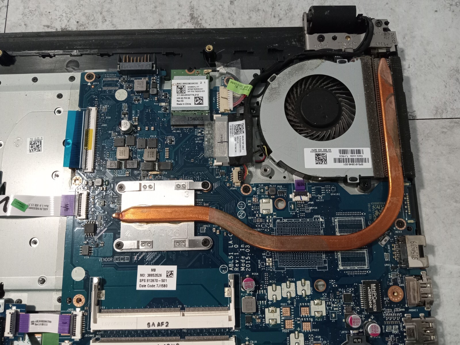 HP Notebook 15-AF141DX 15.6″ Laptop AMD A8-7410 Radeon R5 Graphics *READ -FM