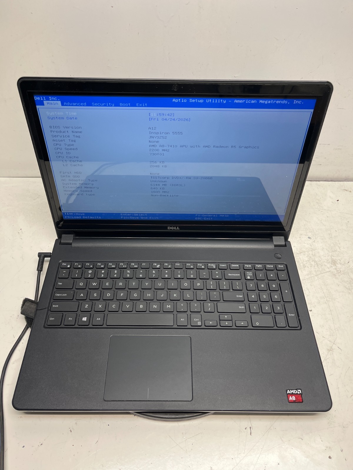 Dell Inspiron 5555 AMD A8-7410 AMD Radeon R5 2.2GHz 6GB NO HDD
