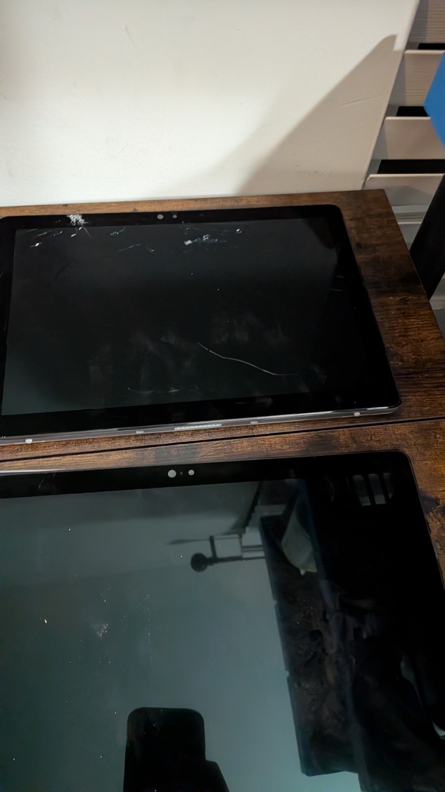 Dell Latitude 7200 2-in-1 I7, 256GB SSD Windows 11 CRACKED SCREEN LOT OF 4