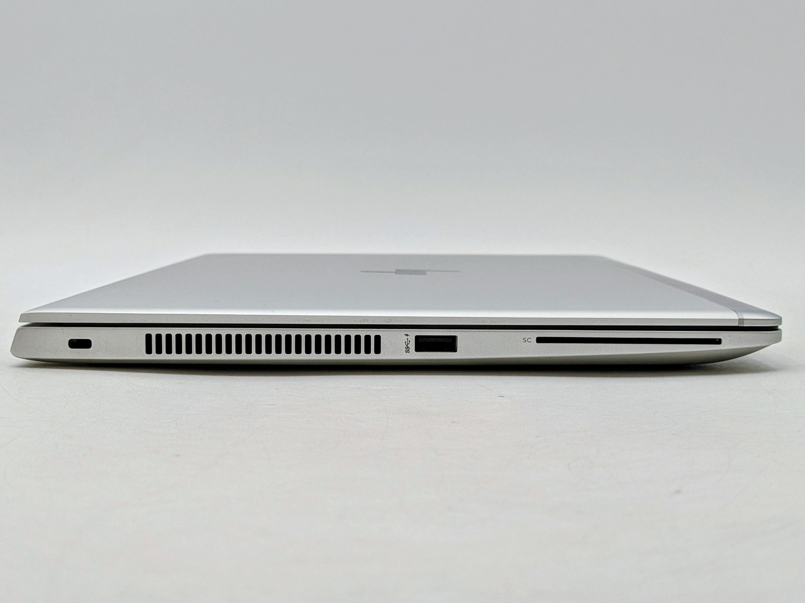 HP Elitebook 840 G5 14″ FHD I7-8650U 512GB 8GB W11P Webcam Backlit FP Reader