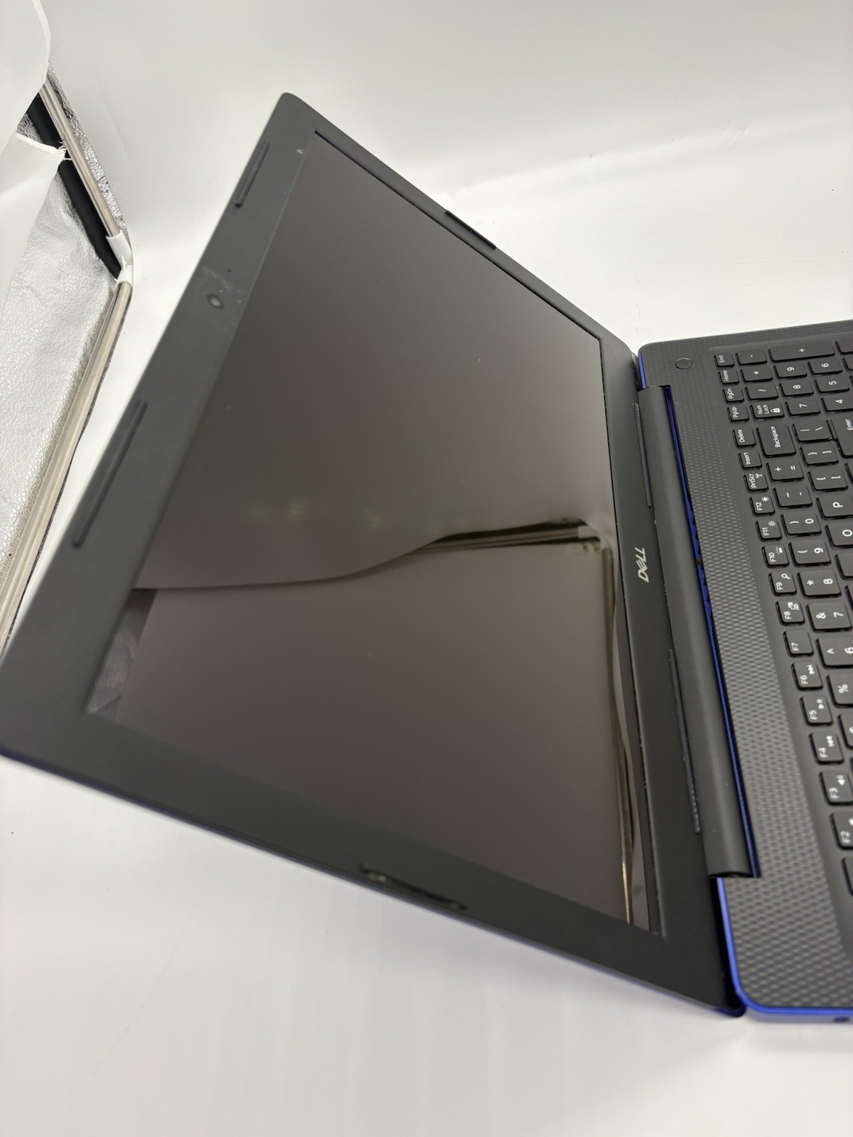 Dell Inspiron 3593 Blue Touch Laptop i5-1035G1 16GB RAM 256GB M.2 750GB HDD W11