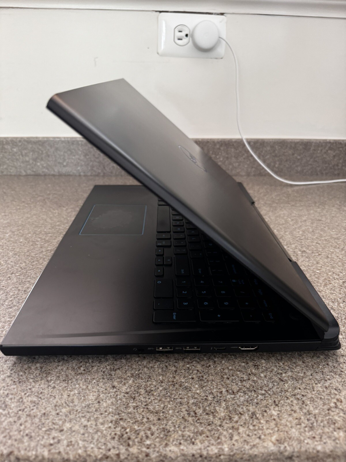 Dell G7 7588 15.6″ (256GB SSD, Intel Core i7-8750H, 2.20GHz, 8GB RAM, NVIDIA…