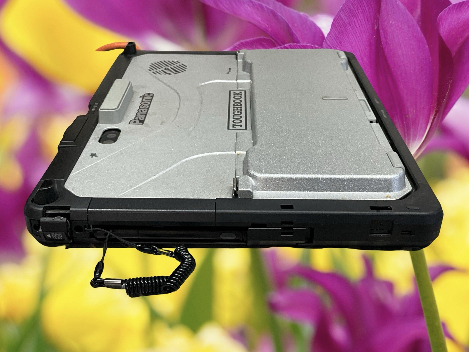 Panasonic Toughbook CF-33 i5-6TH GEN 2.4GHz 8GB RAM TOUCH