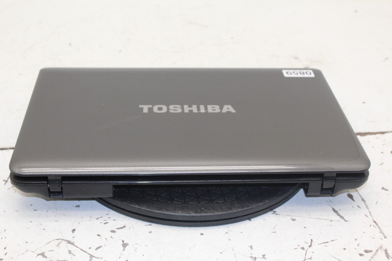 Toshiba Satellite L655-S5060 Laptop Intel Pentium Dual Core 4GB Ram No HDD/Batt
