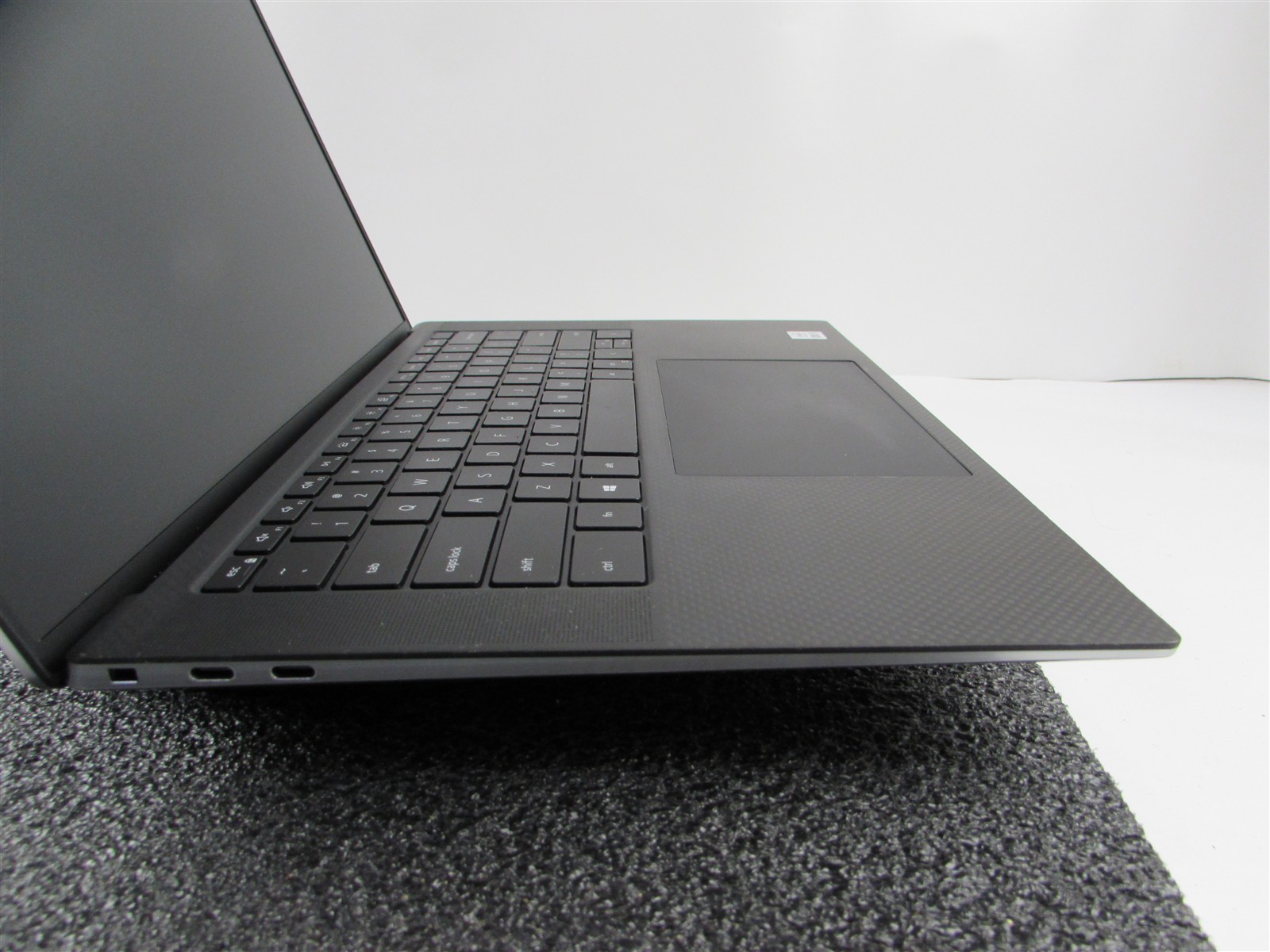 DELL PRECISION 5550 1920X1080 FHD CORE I9-10885H 1TB 32GB RAM T2000 NO O.S/BATT