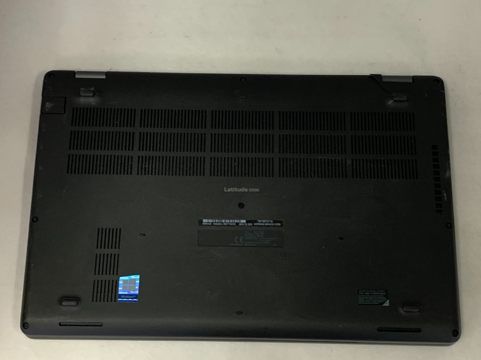 Dell Latitude 5500 15.6″ FHD i5-8365U 16GB 256GB W11P