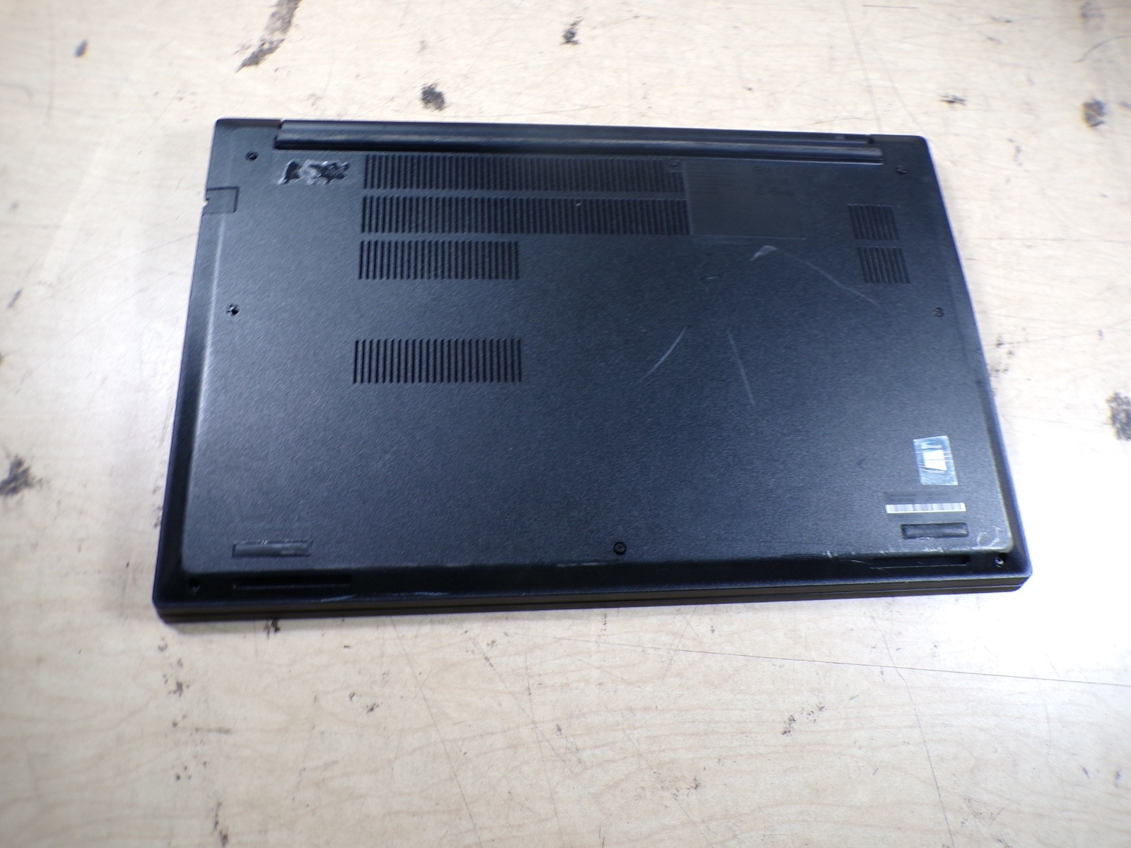 LENOVO THINKPAD E15 INTEL CORE I5 11TH GEN 8GB RAM **NO POWER ON **NO HD/ NO CAD