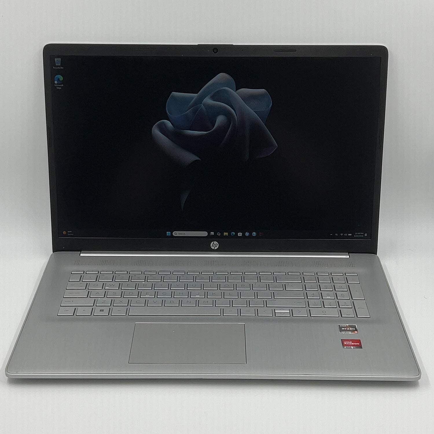 2021 HP Laptop 17.3″ Ryzen 5 5500U 2.1GHz Silver 17-CP0700DX 8GB RAM 512GB SSD