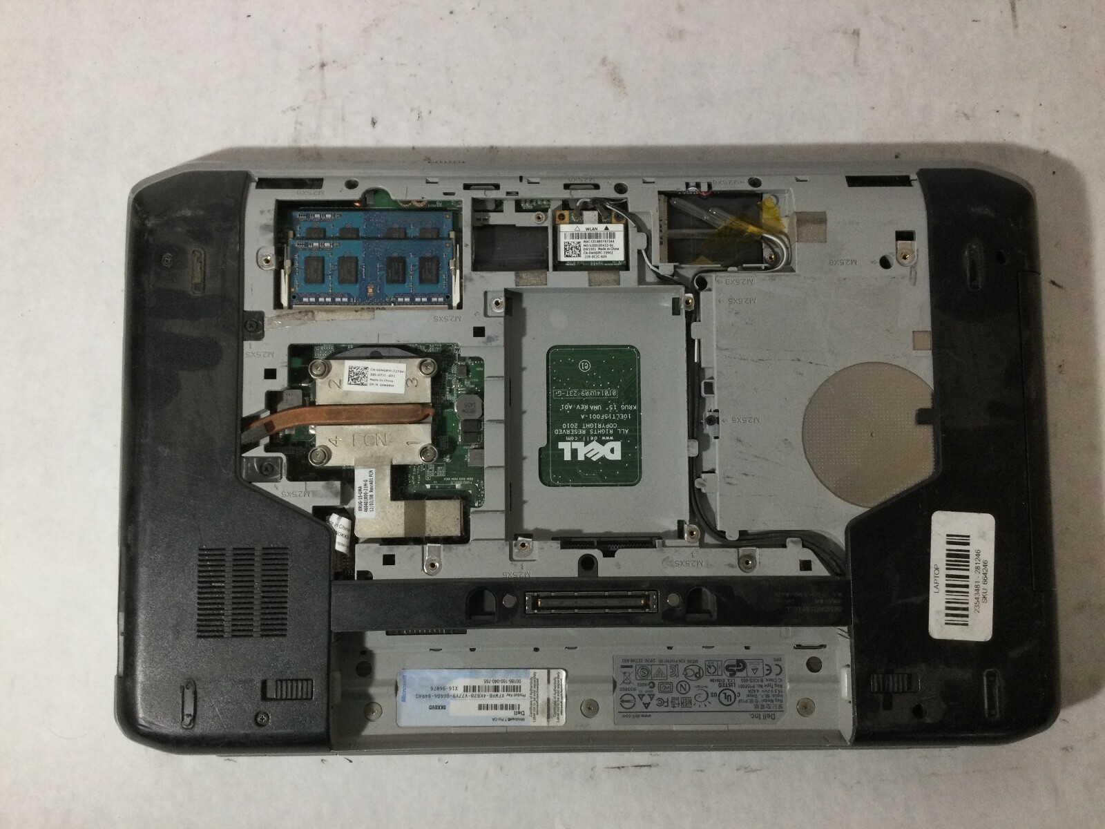 DELL LATITUDE E5520 – BOOTS TO BIOS – INTEL I3 2350 – 4GB RAM – READ DESCRIP -BB