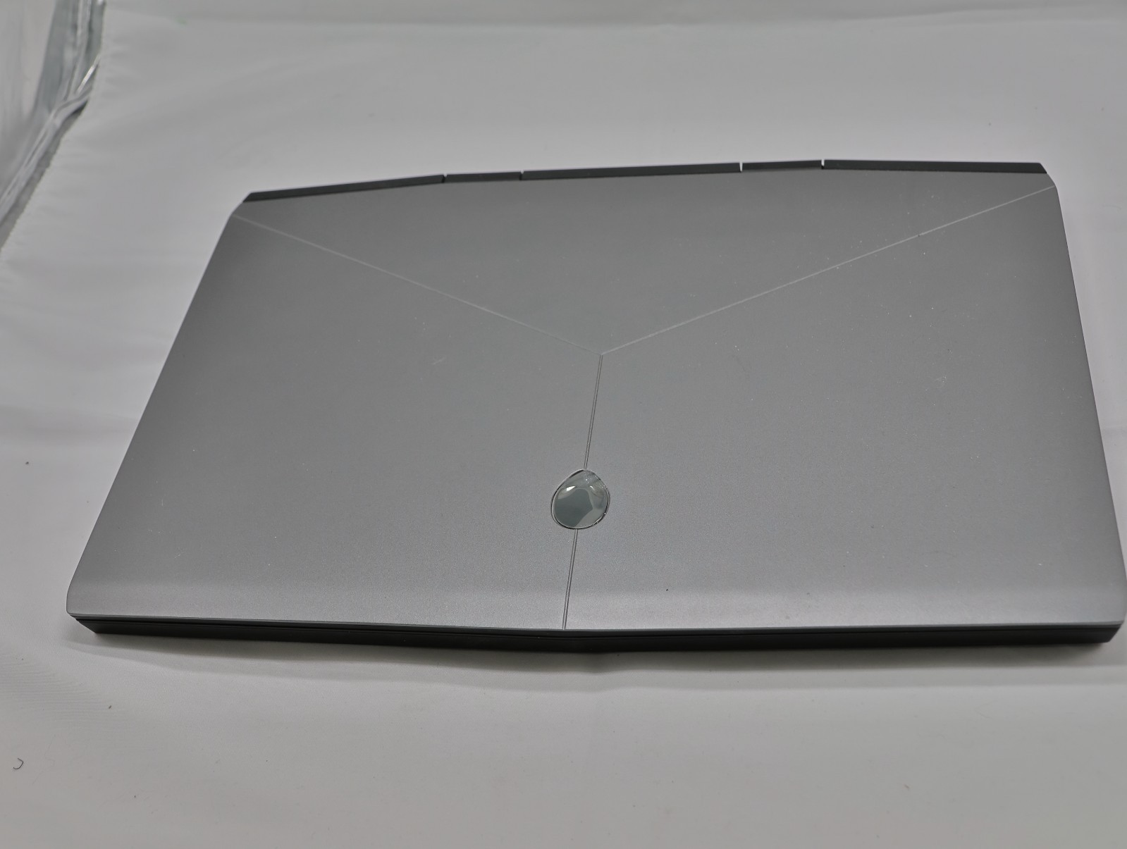 Alienware M15 rtx 2080 Max-Q i7-8750H 16G ram 240hz monitor 2x512GB Toshiba M.2