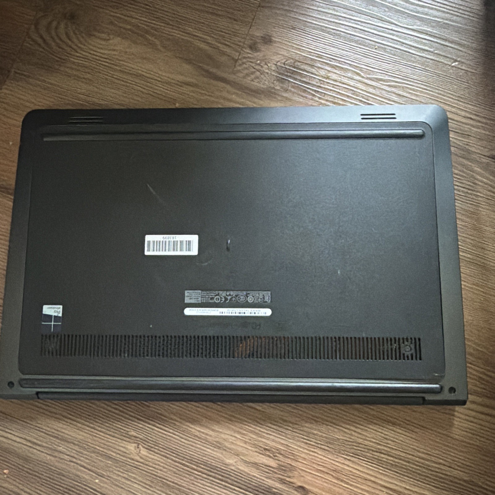 Dell Latitude 3550 i7 NO HDD