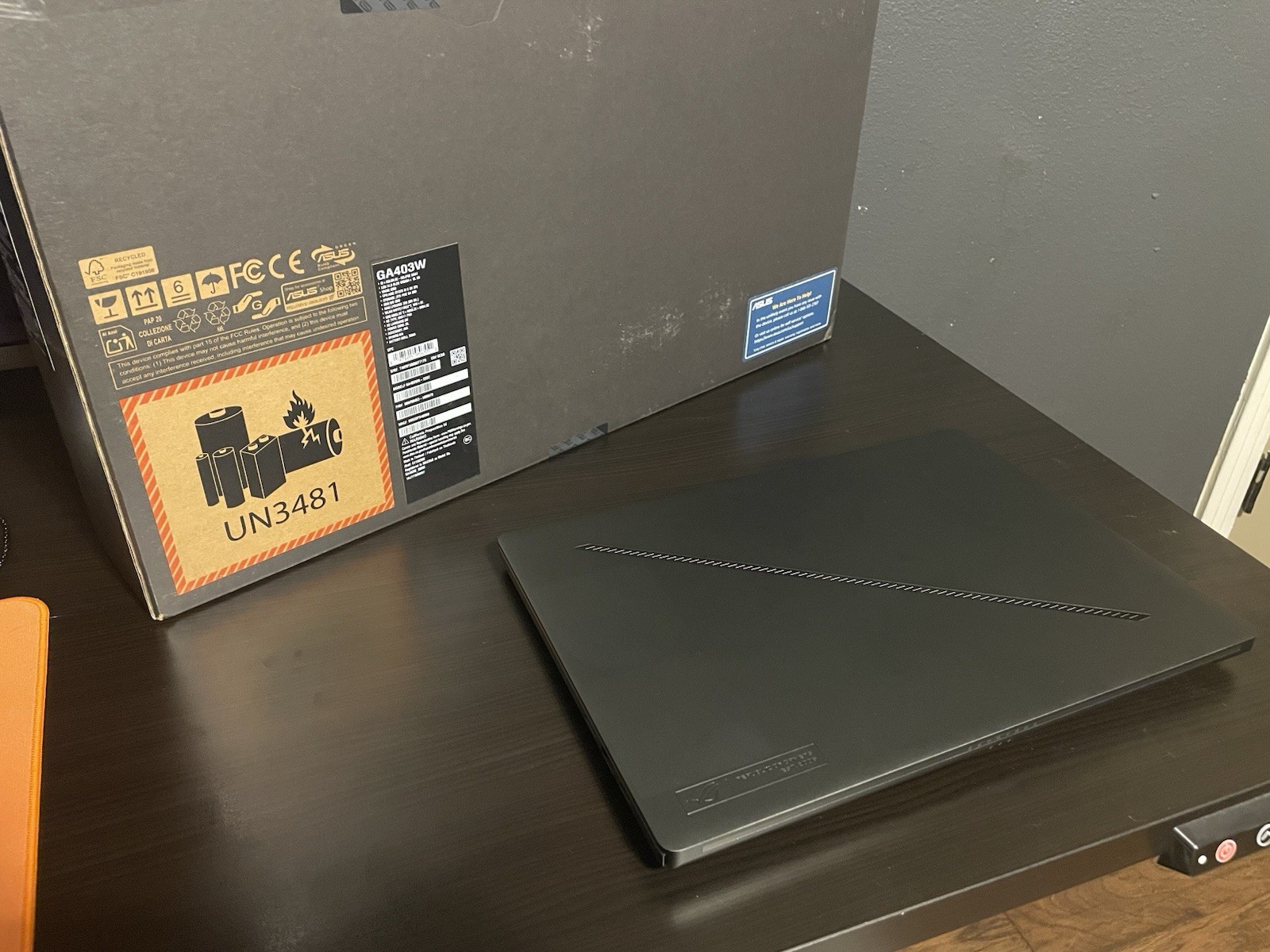 ASUS ROG ZEPHYRUS G14 [AMD HX370, 5070 ti, 1TB NVME, 32GB DDR5X RAM, OLED]