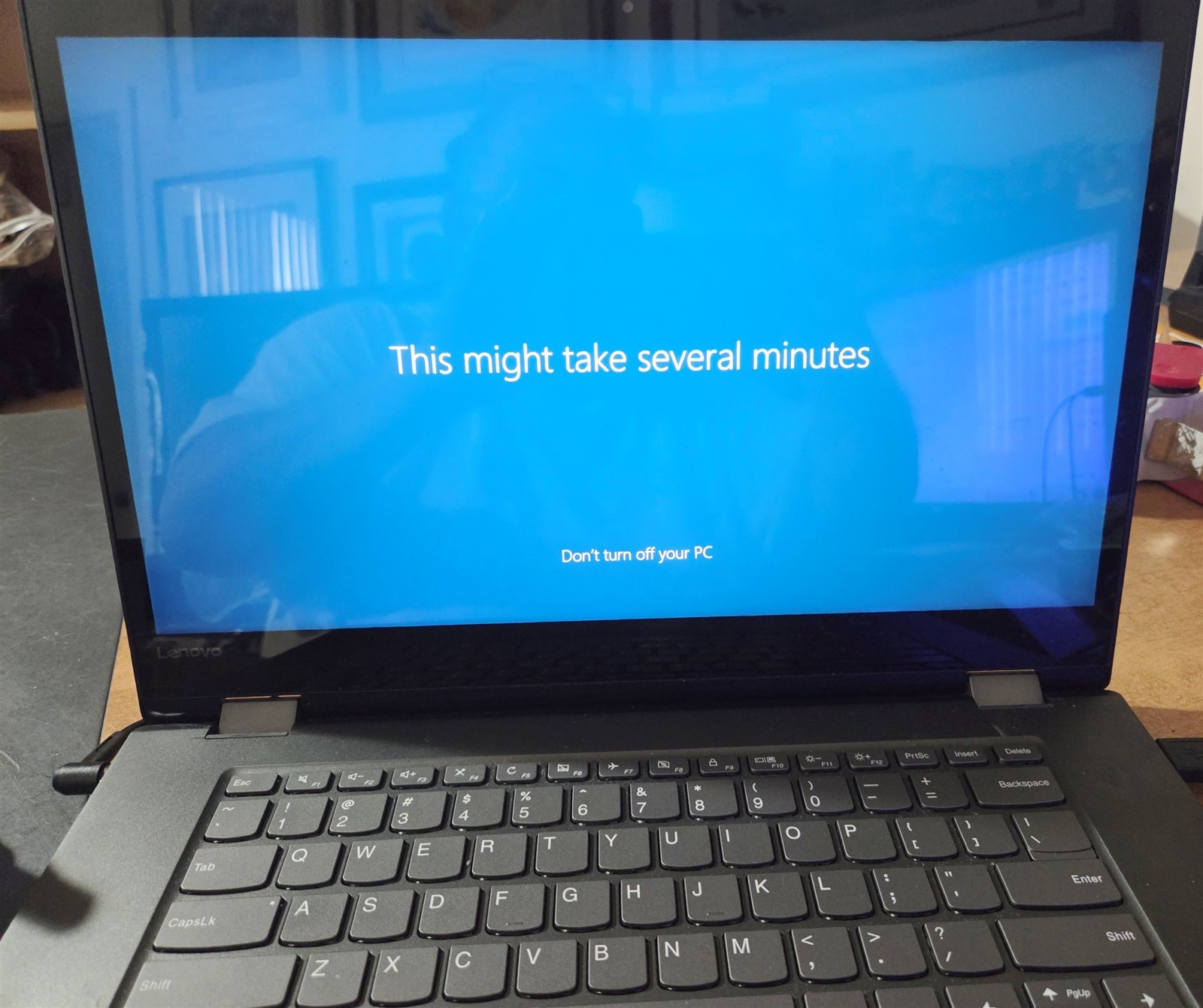 Lenovo IdeaPad Flex 5-1570 80XB 8GB RAM i5-7200U 2.5GHZ Windows 10 MINT