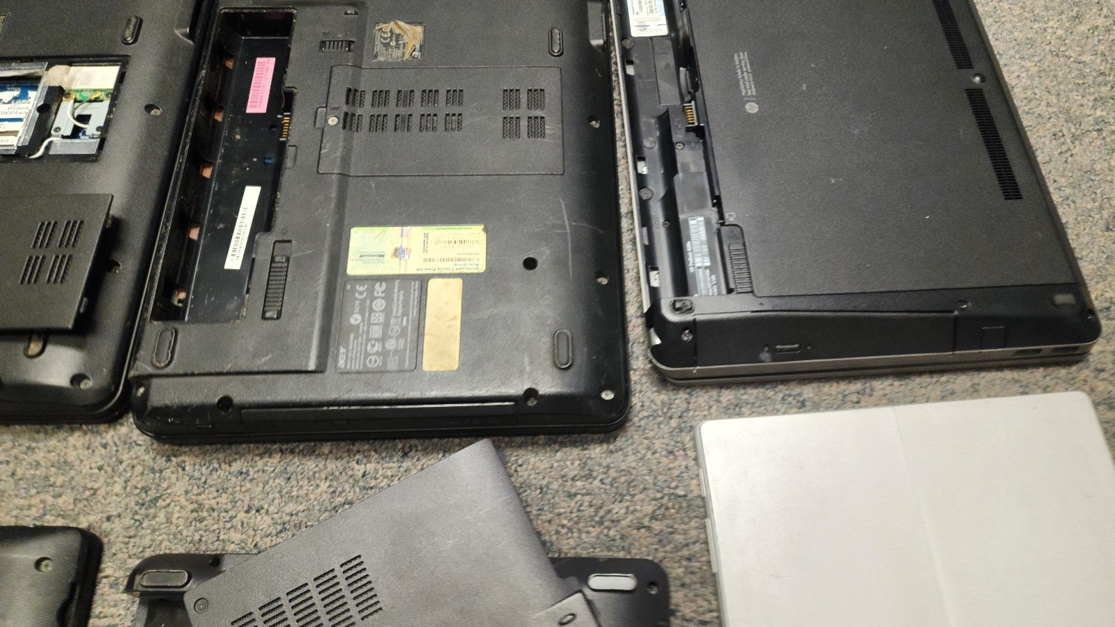 MIXED LOT OF 8 LAPTOPS FOR PARTS OR REPAIR !!! READ DESCRIPTION!!!