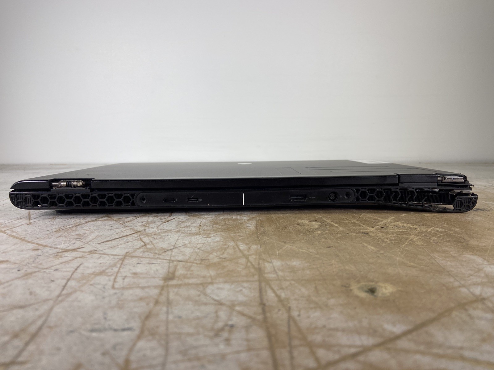 DELL ALIENWARE M16 R2 ULTRA 7 155H @ 1.4 GHz, NO RAM/HDD/OS – (FOR PARTS)