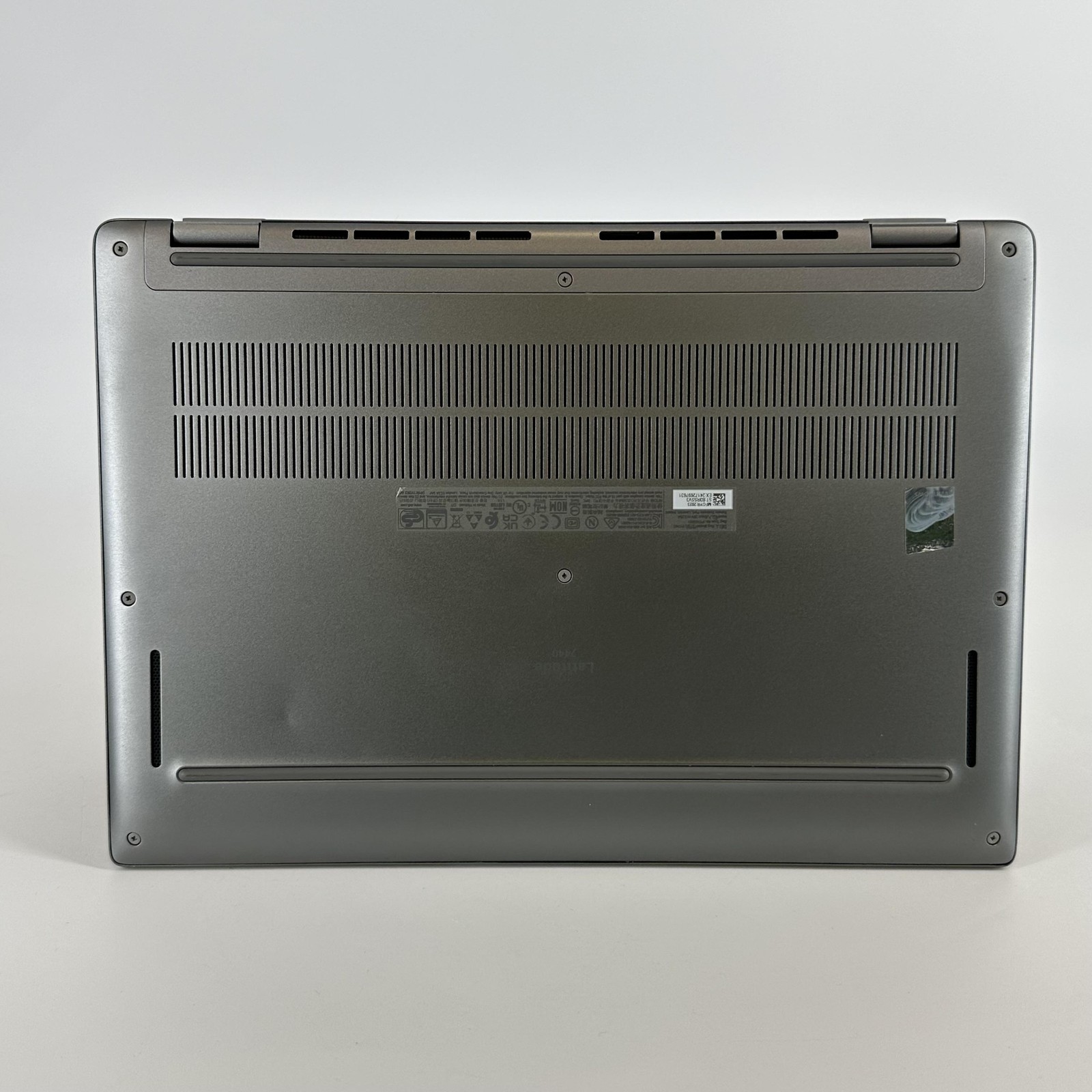 Dell Latitude 7440 14 Gray FHD+ 1.8 GHz i7-1365U 32GB RAM 512GB SSD Good