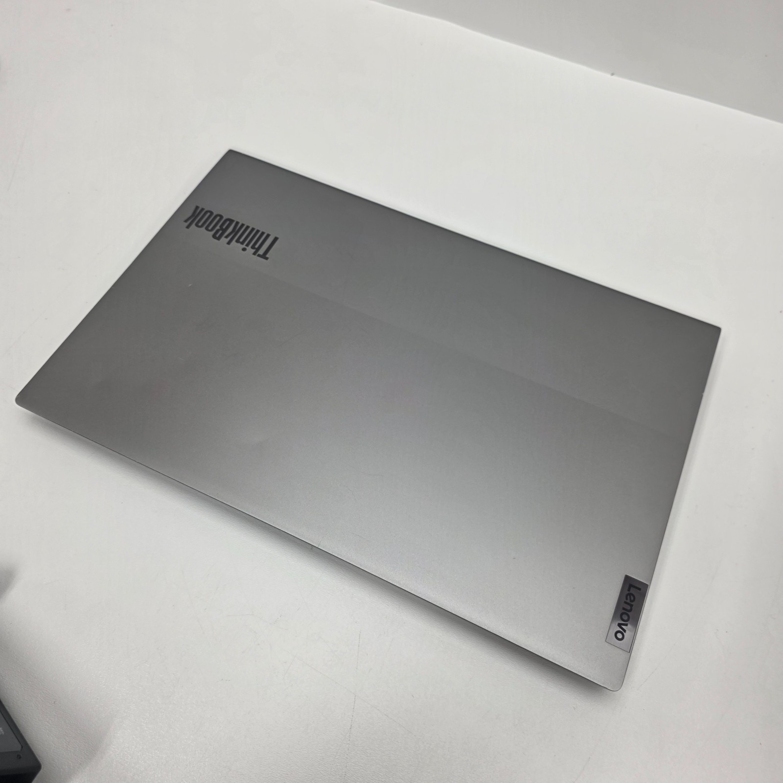 Lenovo ThinkBook 15 G4 IAP 15.6″ 1 TB SSD 40 GB RAM i7-1255U Windows 11 Pro