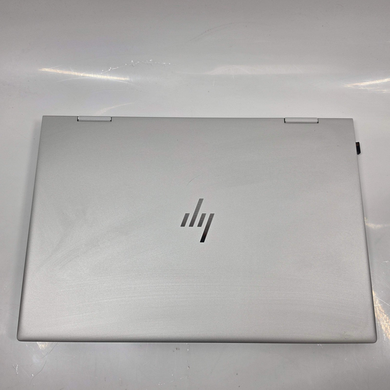 HP Envy x360 10210U 15.6″ I5-10210U 2.1GHz 8GB RAM 256GB SSD BAD BATTERY