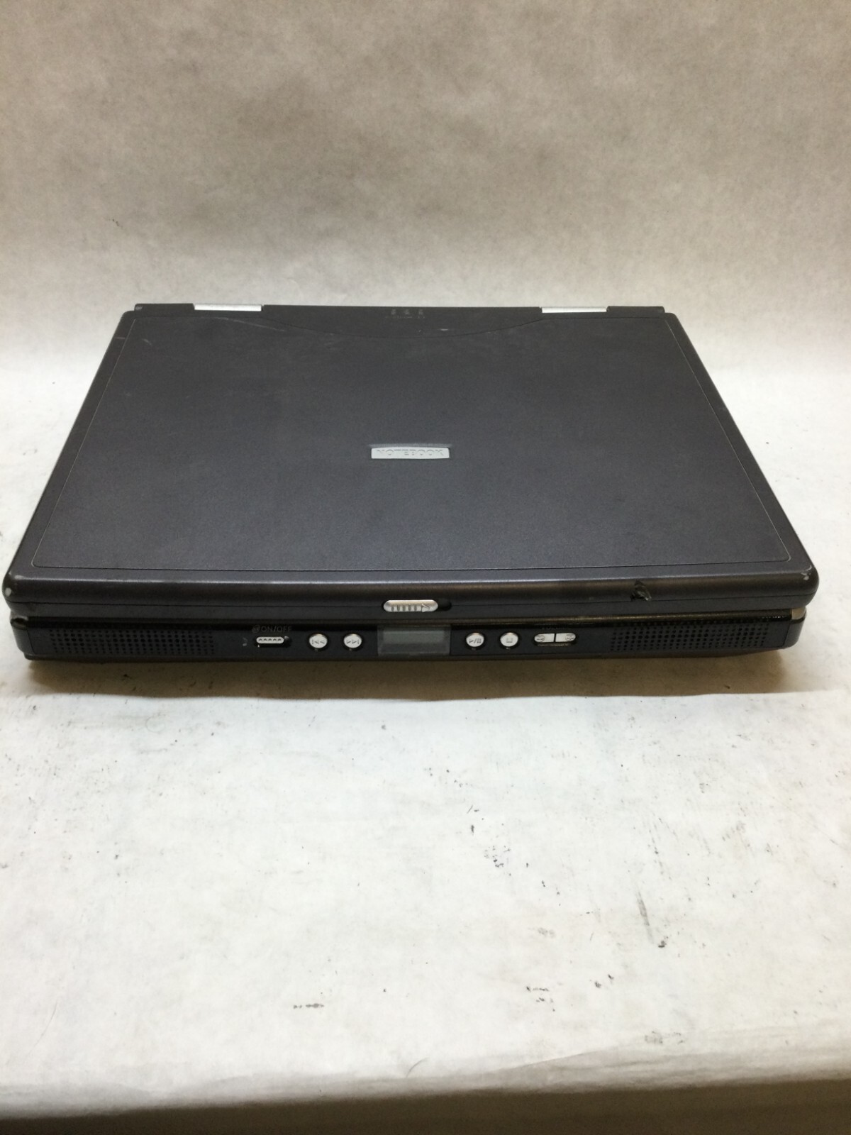 Clevo D800P 15″ Laptop Intel Pentium 4 ATI Radeon 9600 PRO UNTESTED AS IS – – DW
