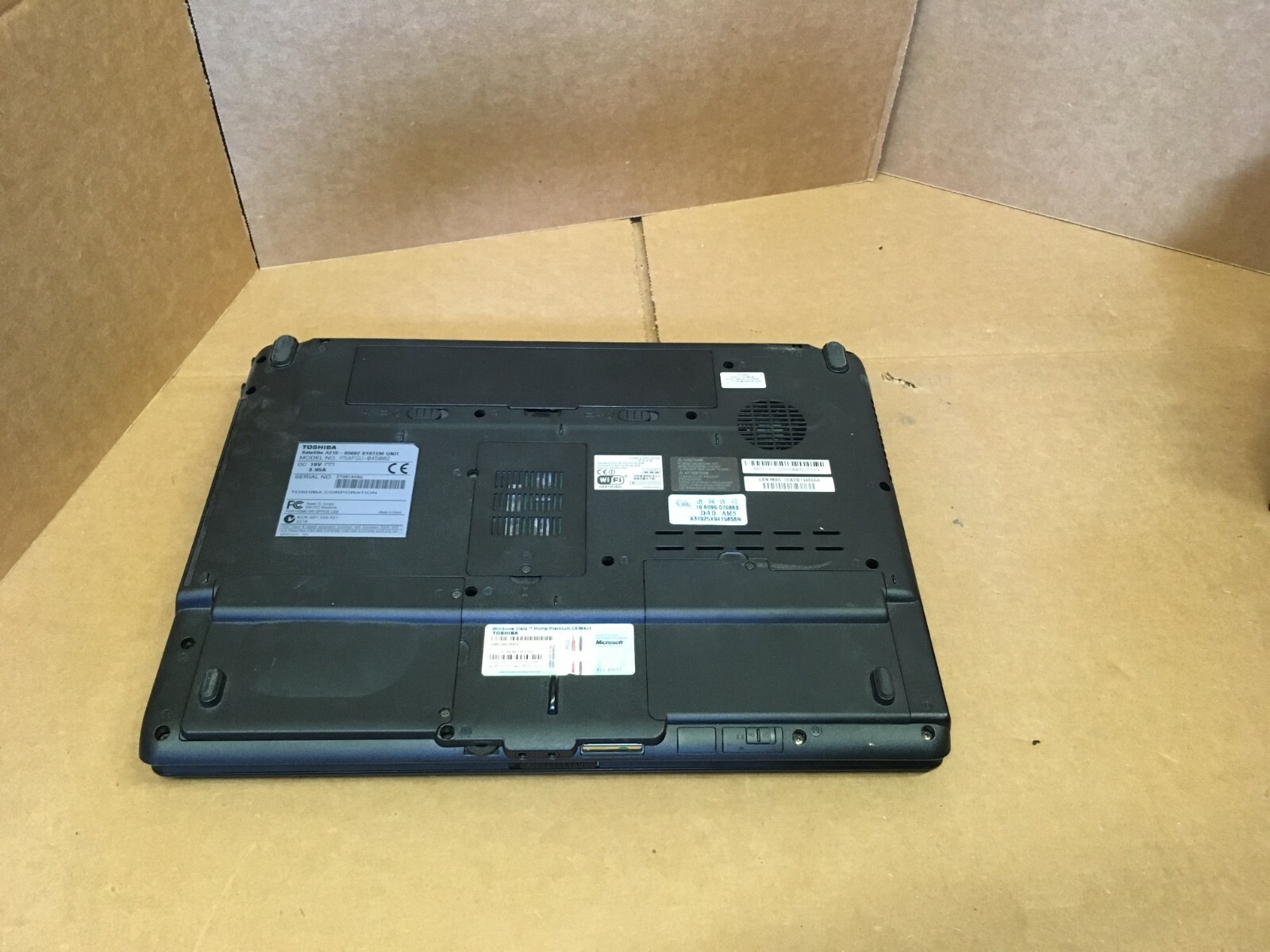 TOSHIBA SATELLITE A215 AMD ATHLON 64 X2 1.90GHz 2GB RAM 320GB HDD XP PRO ATI