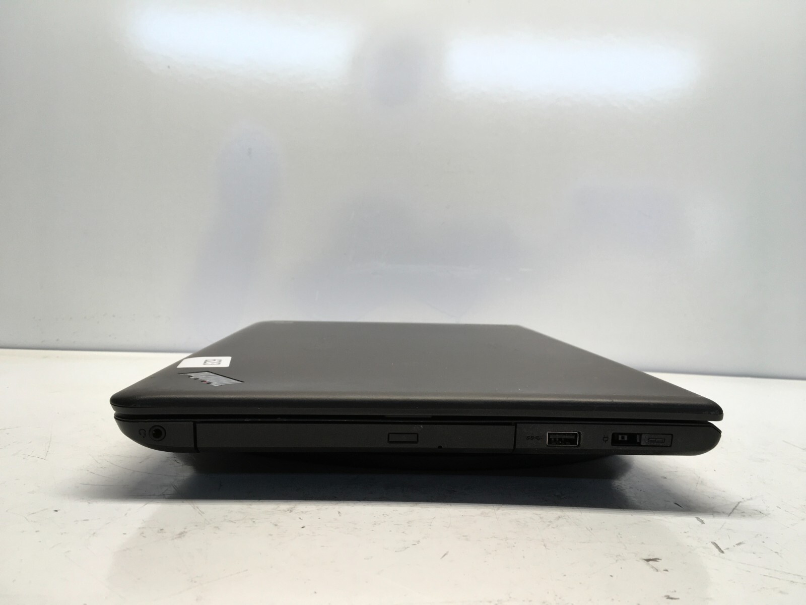 Lenovo ThinkPad E560 Intel i3-6100U 2.3GHz 4 GB NO HDD