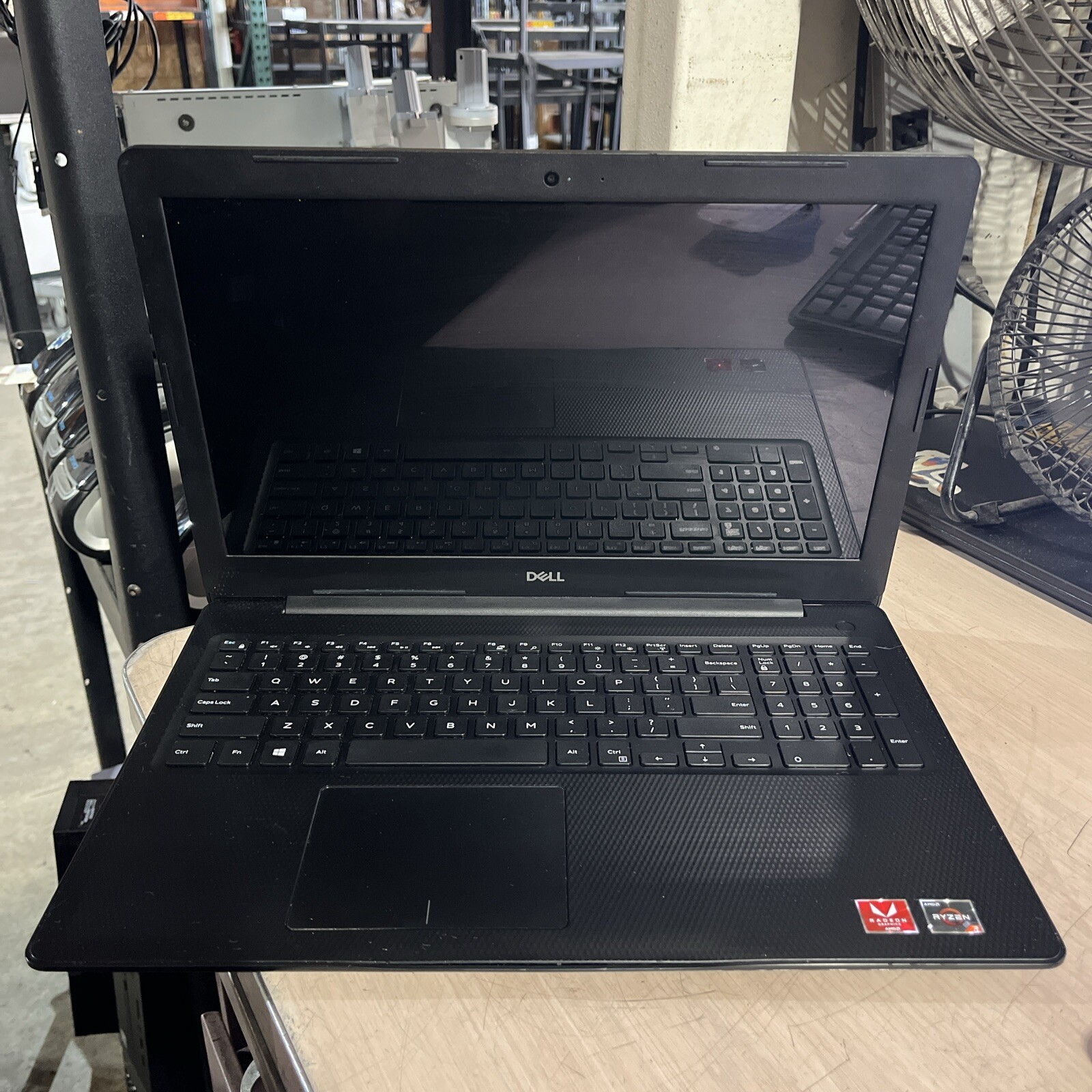 DELL INSPIRON 3585 AMD RYZEN 3 8GB RAM NO HD