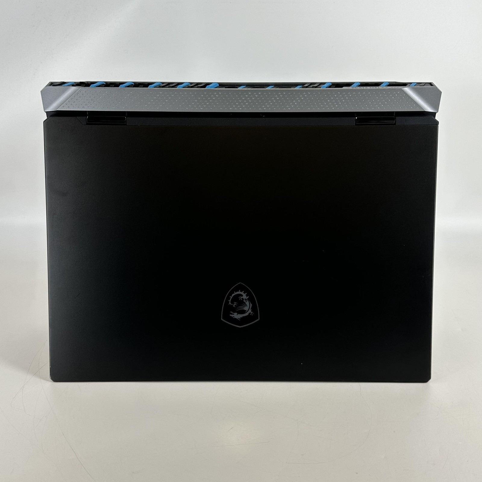 MSI Titan 18 HX AI 4K+ 120Hz 2.8 GHz Ultra 9 285HX 64GB 2TB SSD RTX 5090