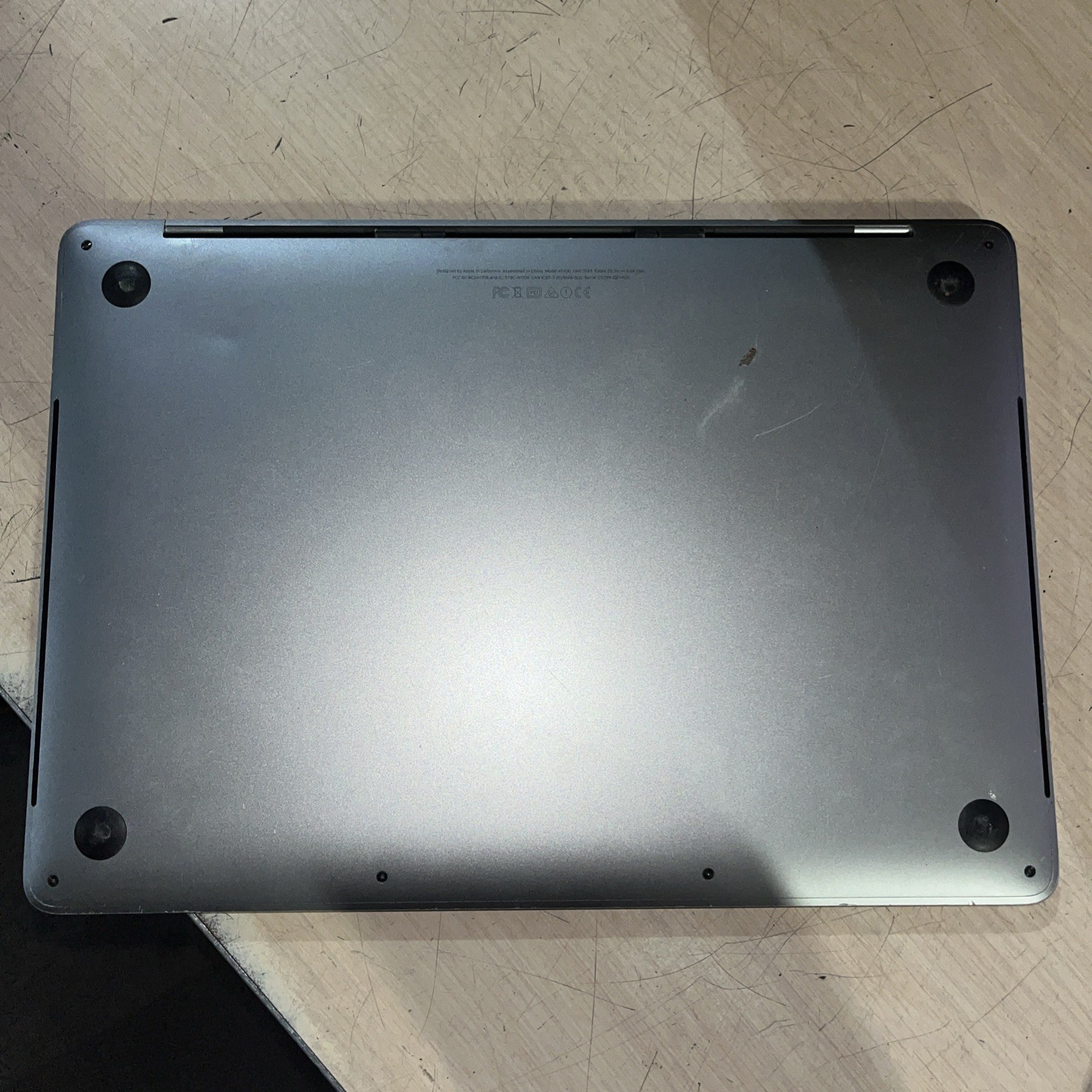 APPLE MACBOOK PRO 13″ TOUCH/MID-2017 CORE I5-7267U 3.1GHZ 8GB RAM 256SSD