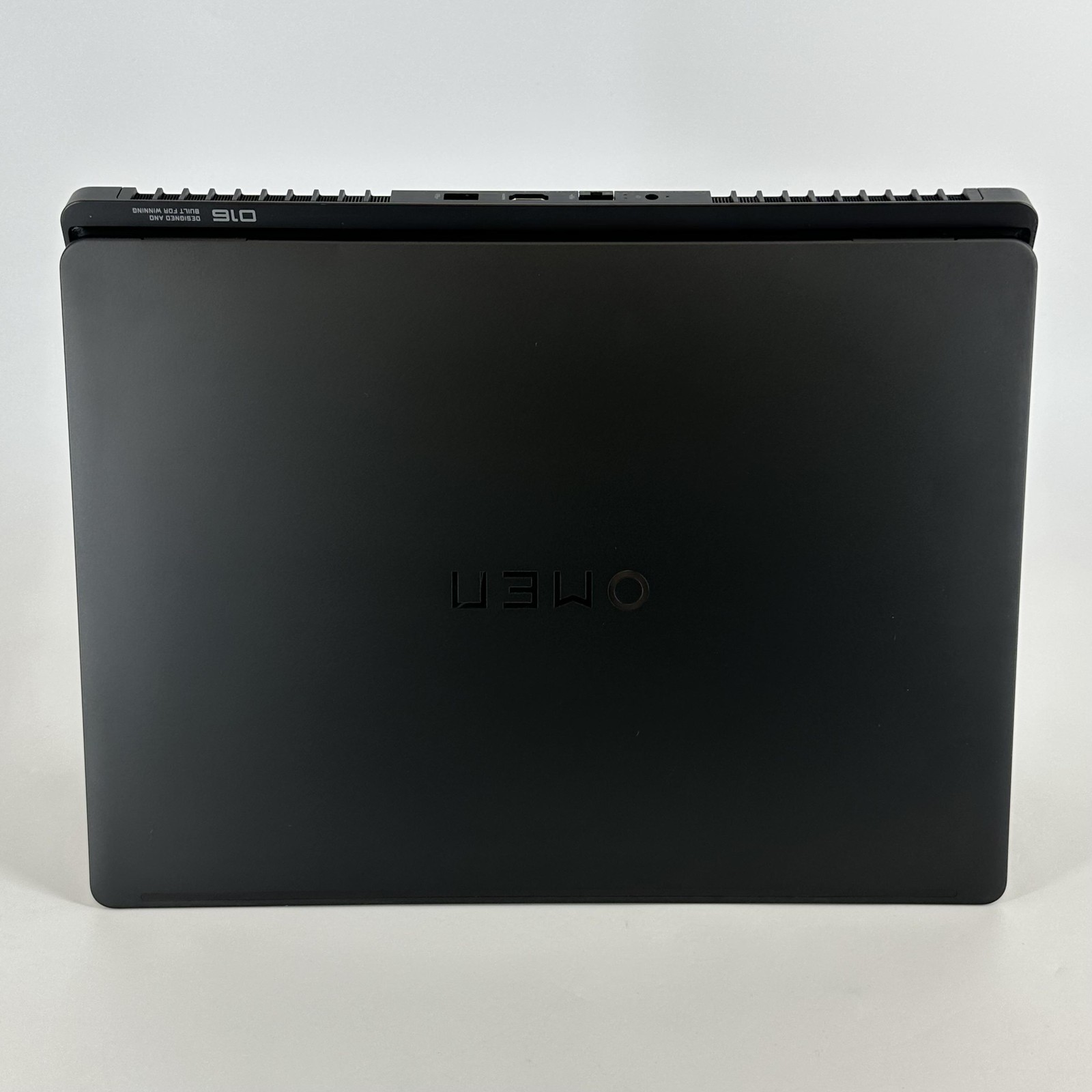 HP Omen Max 16 Black QHD+ 2.7 GHz Ultra 9 275HX 32GB 2TB SSD RTX 5080 Excellent