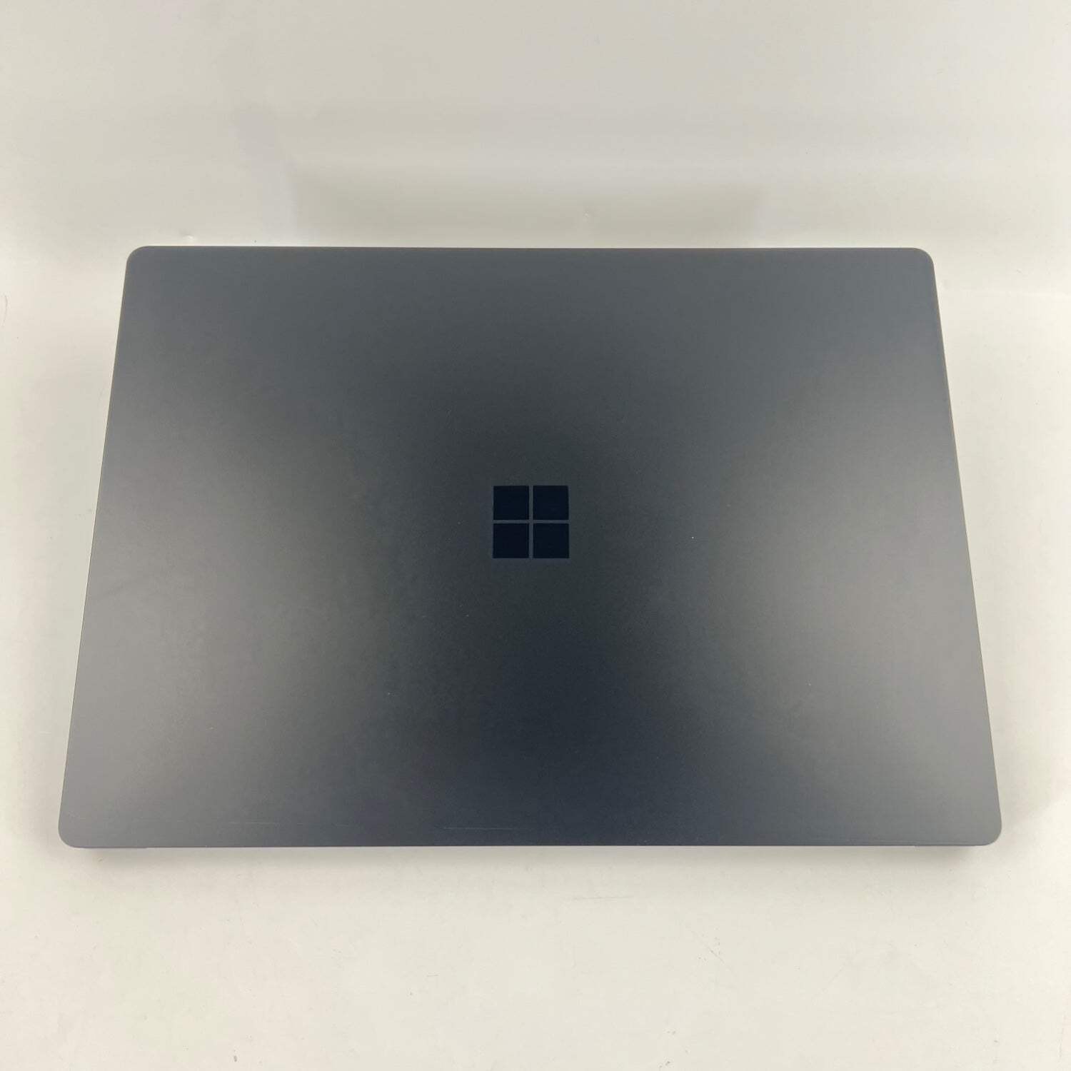 Microsoft Surface Laptop 6 15″ Intel Core Ultra 7 165H 3.8GHz 32GB RAM 1TB SSD