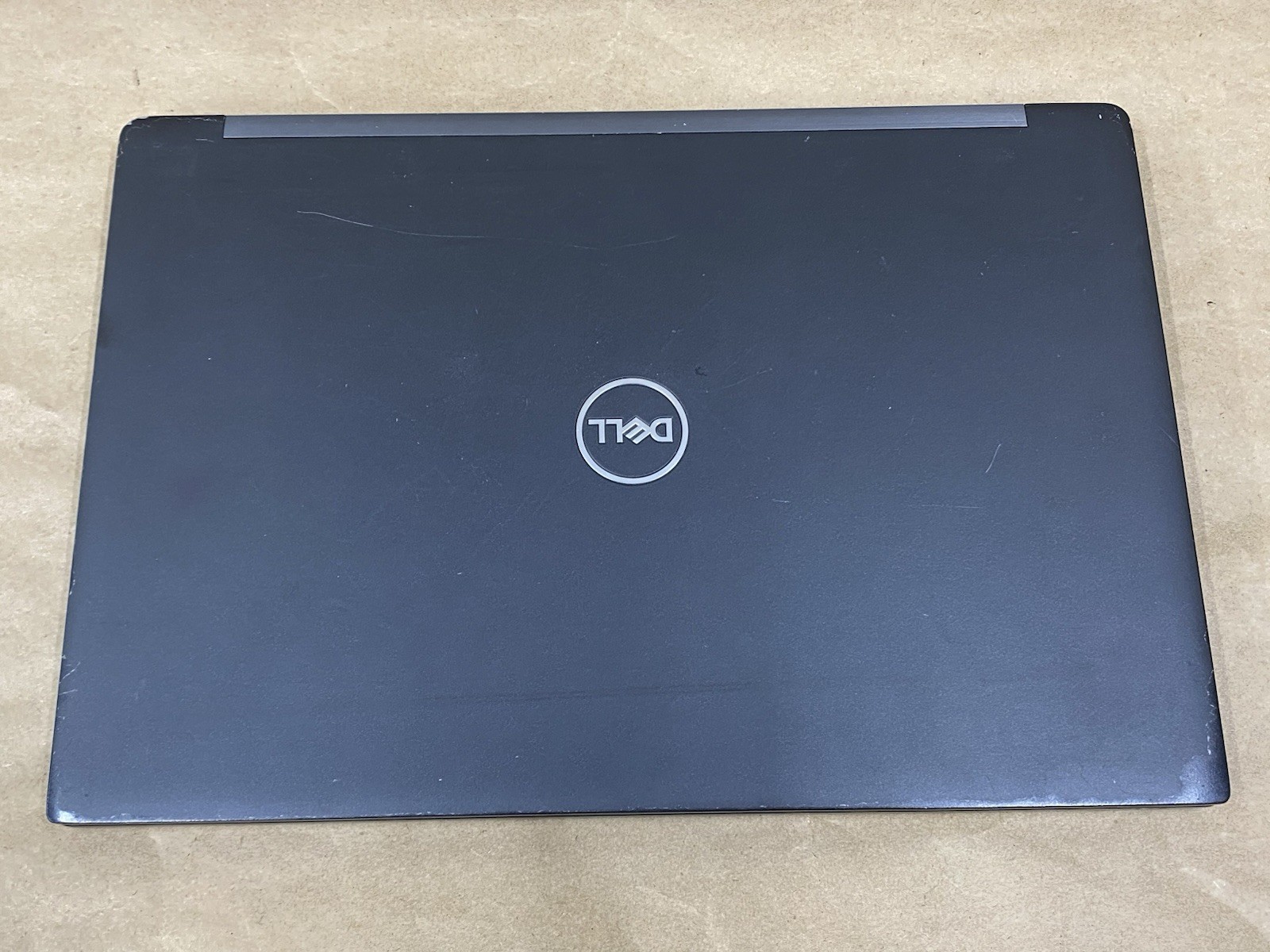 Dell Latitude 7290 – 12.5″ HD – i5-8250U – 4GB – 128GB SSD – Win 11 Pro – READ