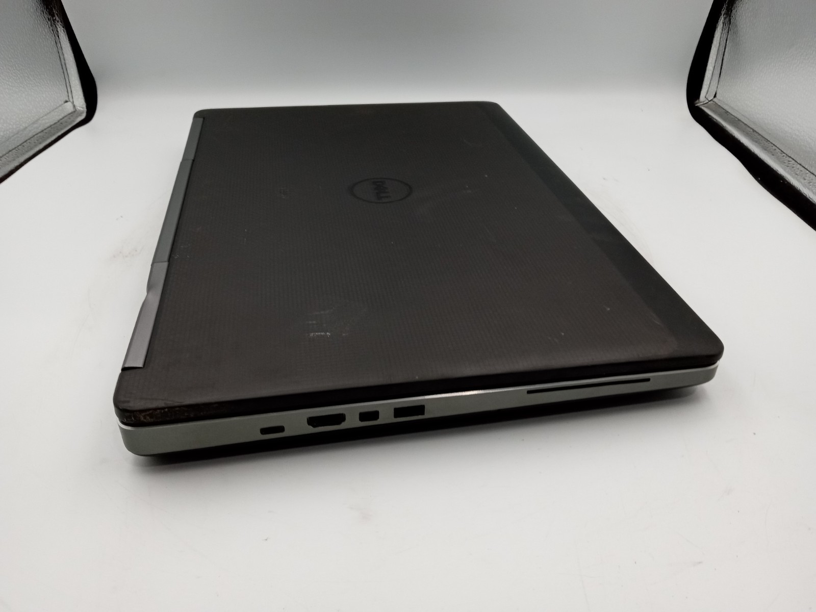 Dell Precision 7510 15″ Intel i5-6300HQ 4GB RAM 512GB SSD Linux Mint M1000M -RR
