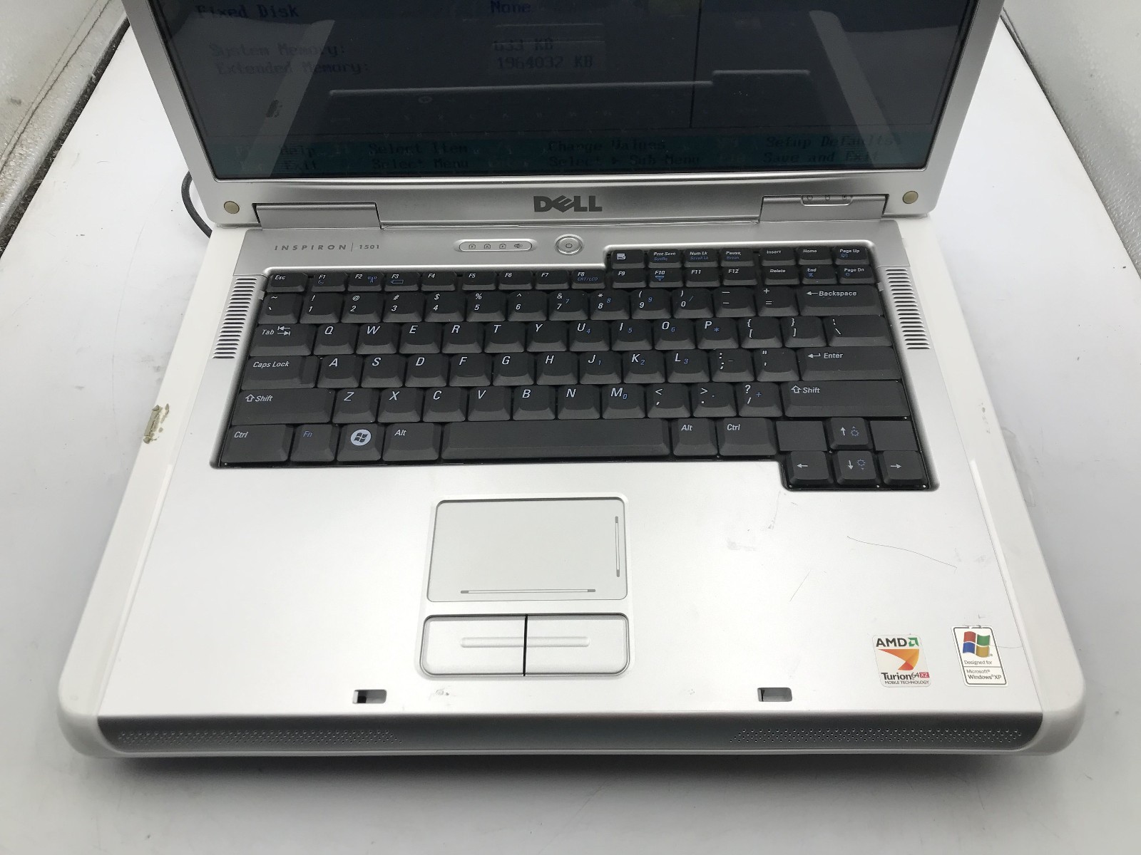 DELL INSPIRON 1501 – BOOTS TO BIOS – AMD TURION 64 X2 – NO RAM -READ DESCRIP- BB