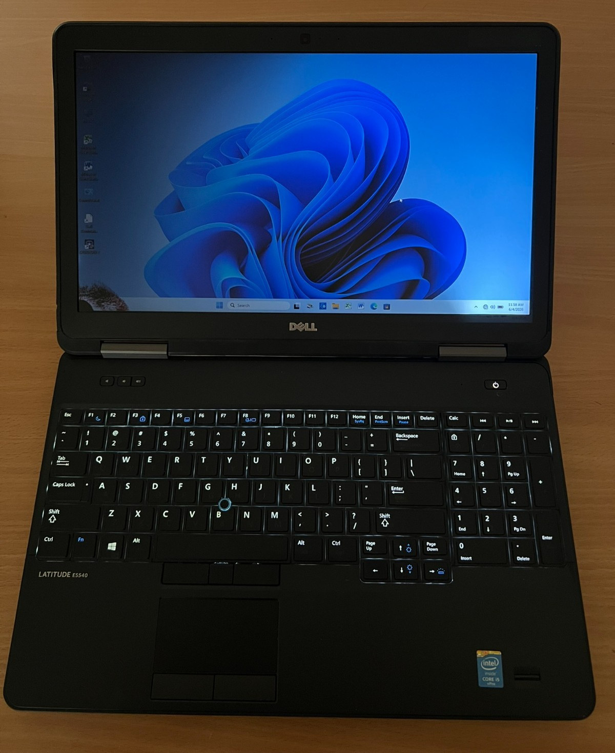 Dell Latitude E5540 8GB RAM 128GB SATA SSD 15.6″ Intel Core i5 DVDROM Win 11 Pro