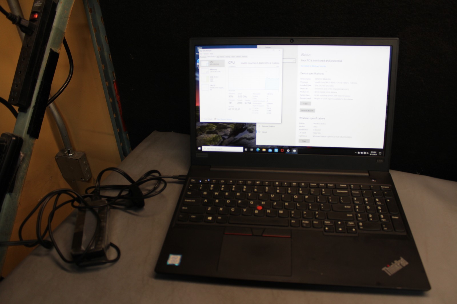 Lenovo ThinkPad E590 15.6″ (i5-8265u – 8GB RAM – 1TB Storage- Win10Pro) *USED*