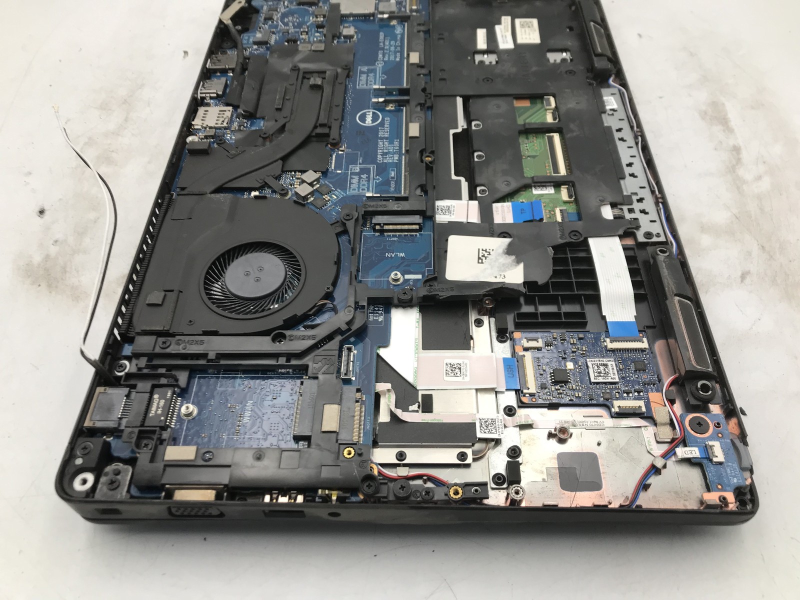 DELL LATITUDE 5480 – FOR PARTS/MISSING COMPONENTS – INTEL I7 6TH GEN – READ – BB