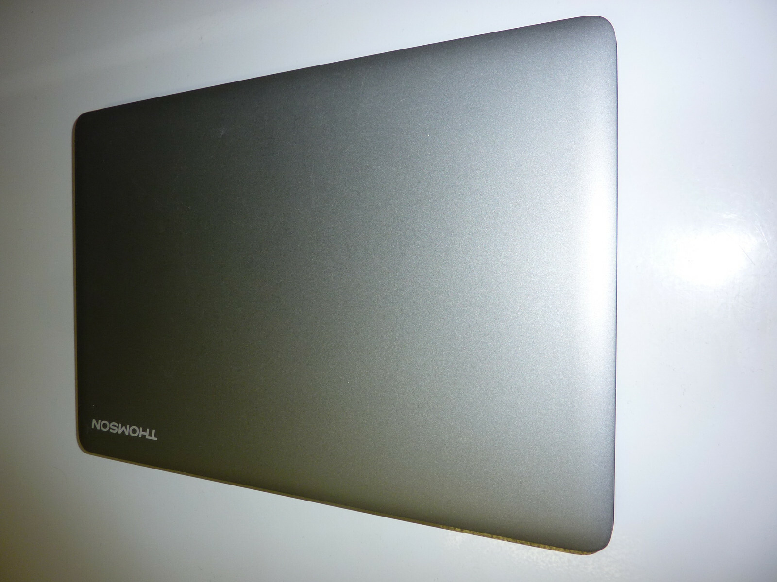 Thomson Neo X 14.1″ Windows 10 laptop Tungstene WWX14C4T64 64GB N3050 Very Nice