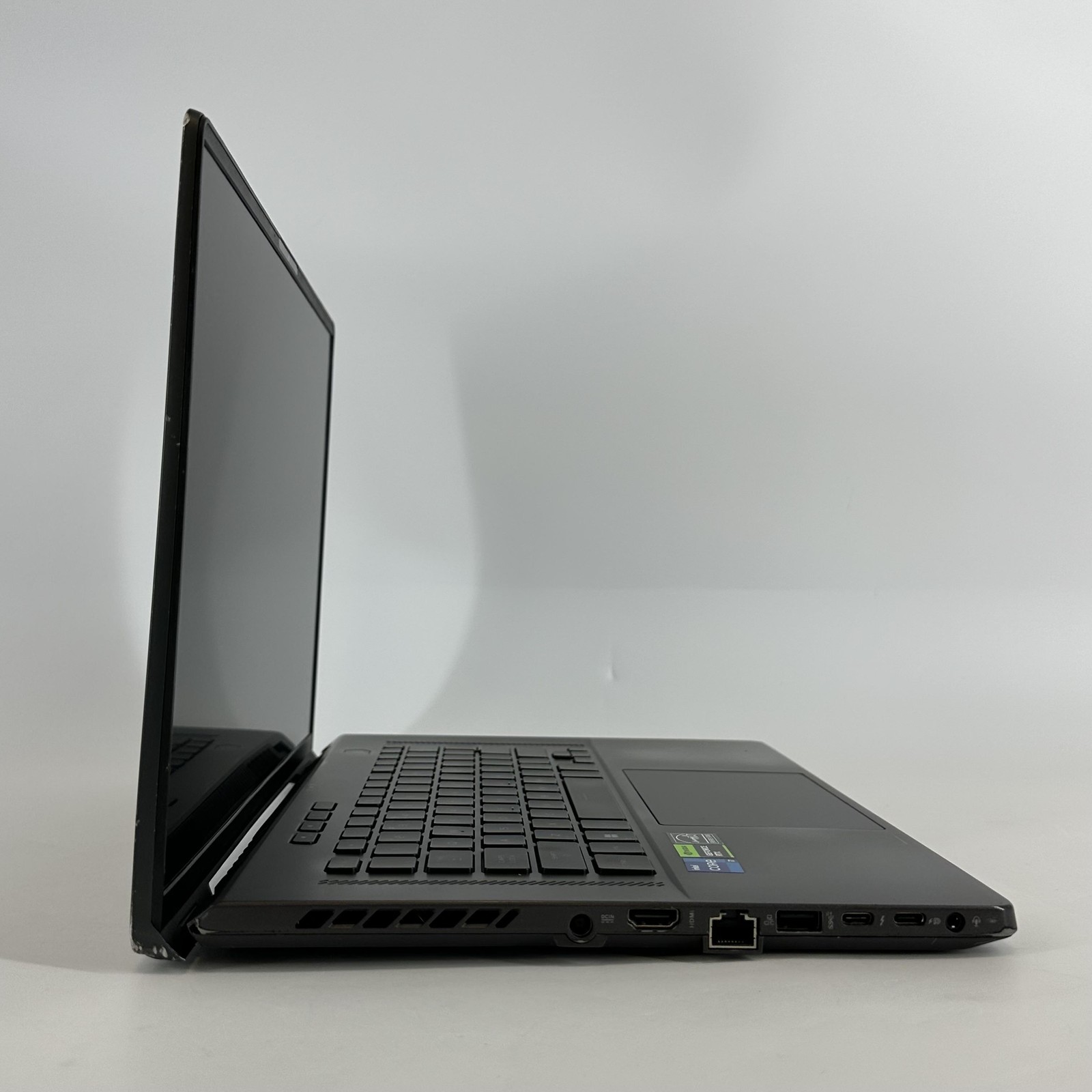 Asus ROG Zephyrus G16 GU603 FHD+ 2.4GHz i7-13620H 24GB 512GB RTX 4060 BAD KEYS
