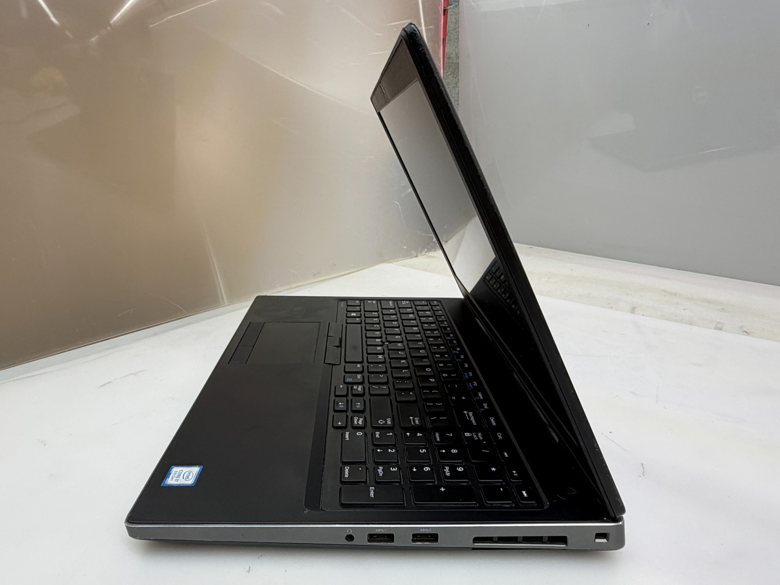 DELL PRECISION 7530 i7-8750H@2.20GHz 16GB 512GB NVMe W11H NVIDIA P2000 *READ