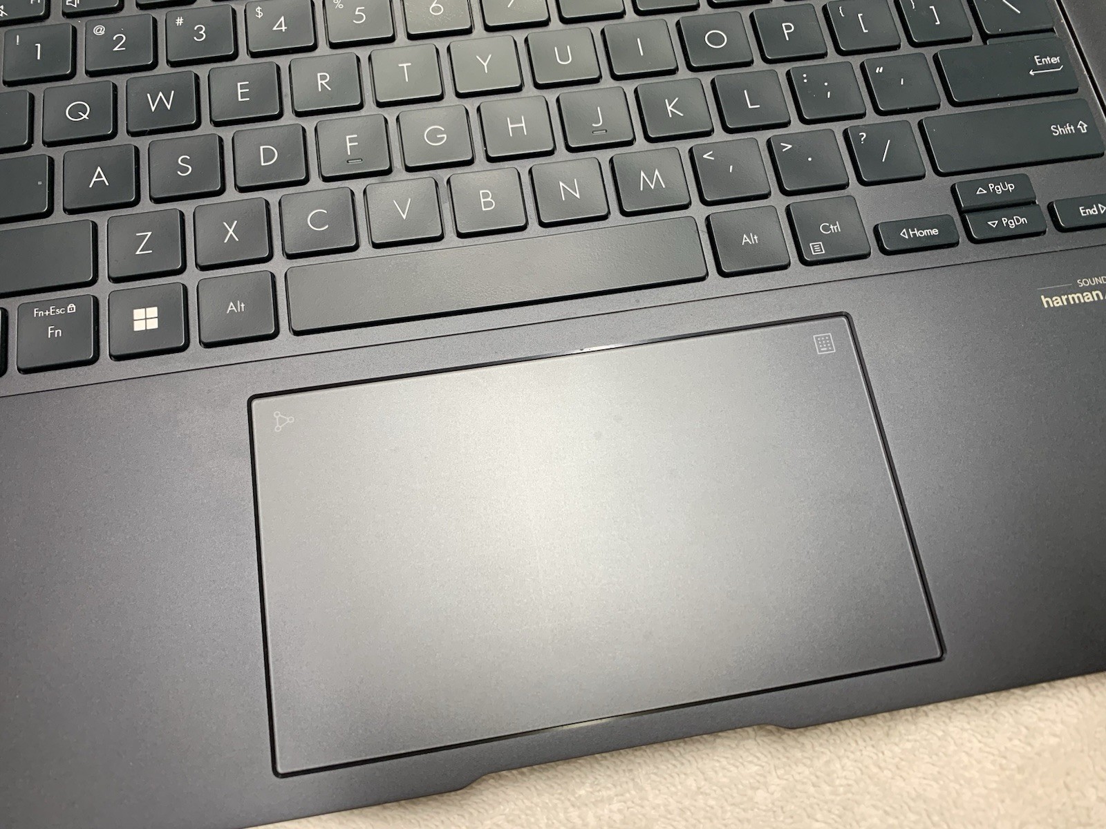 ASUS ZenBook 14X OLED Touchscreen Laptop (i7-13700, 16GB RAM, 512GB SSD)