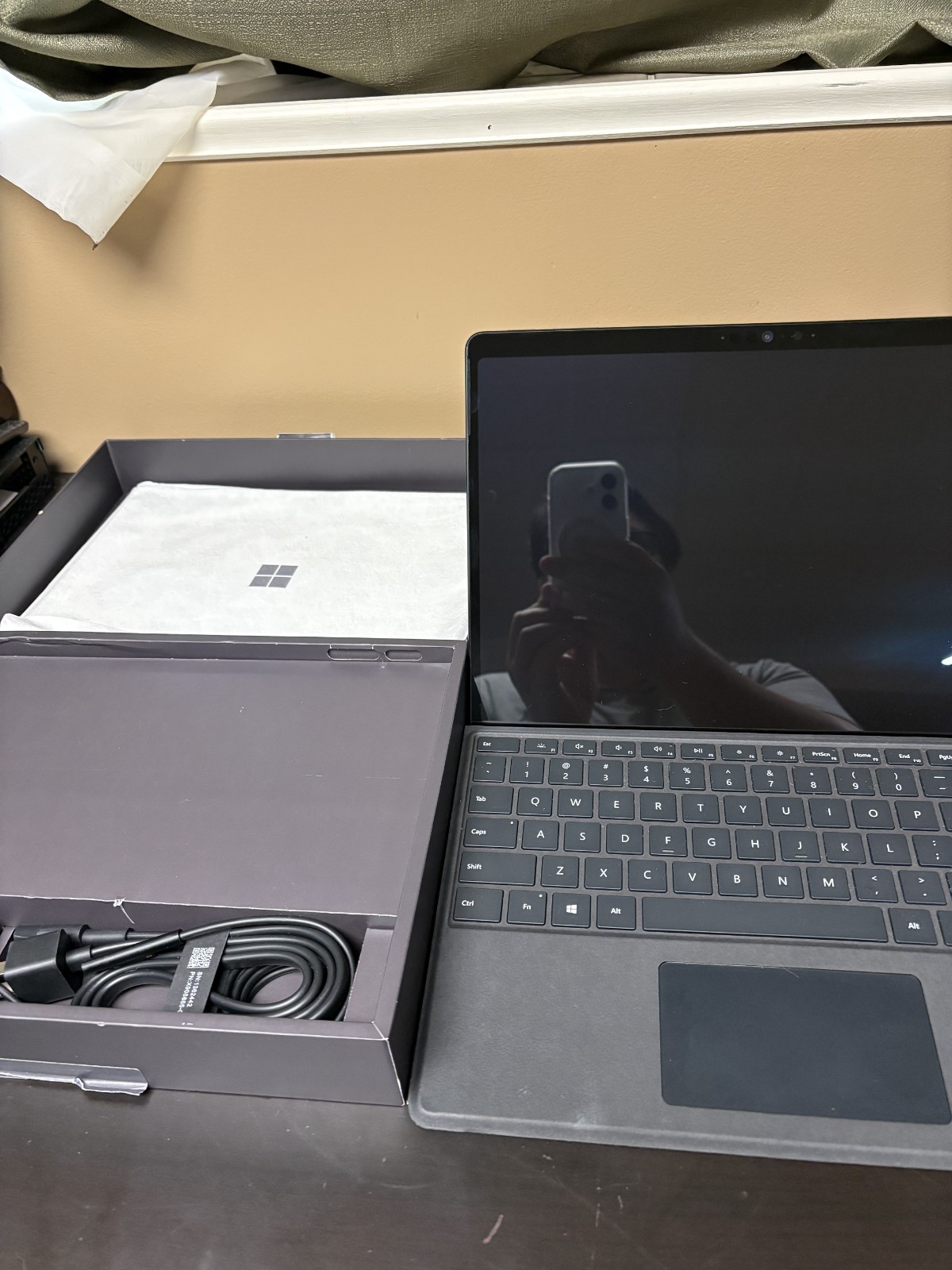 Microsoft Surface Pro 11 Snapdragon X Elite 16GB/512GB – Type cover and Pen