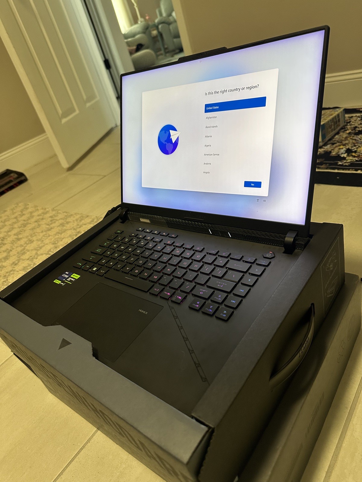Asus ROG Strix Scar 16 G634 240Hz QHD+ 2.2GHz i9-13980HX 32GB 1TB SSD RTX 4080