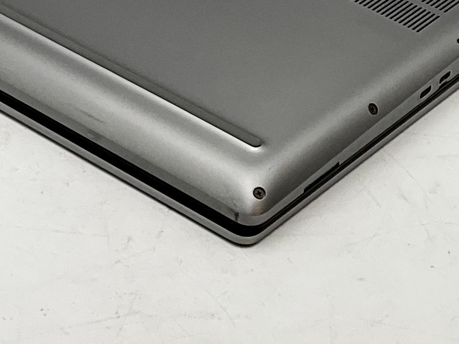 DELL Precision 7550 i7-10850H 2.70gh 32gb 512gb T2000 15.6″ LAPTOP GFP2043