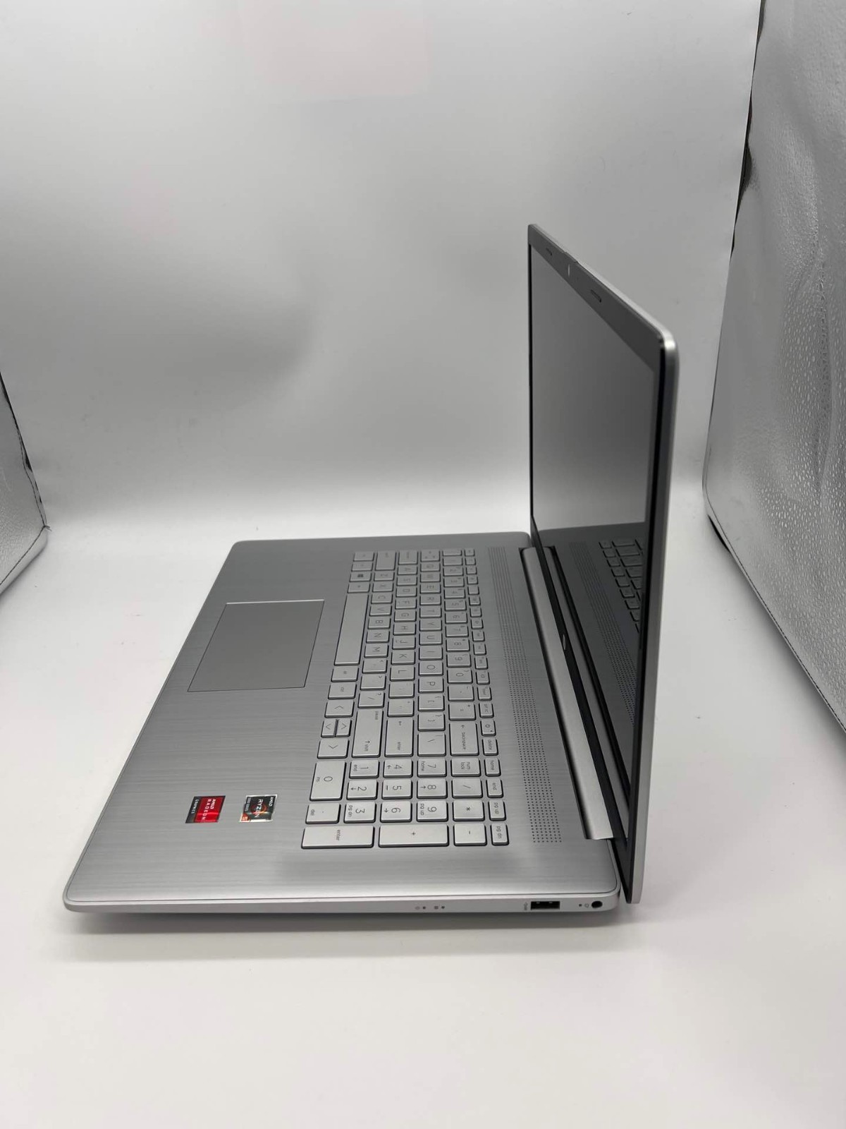 HP 17.3″ Touchscreen Laptop Ryzen 5 5500U 12GB RAM 1TB HDD Win11 Home Open Box