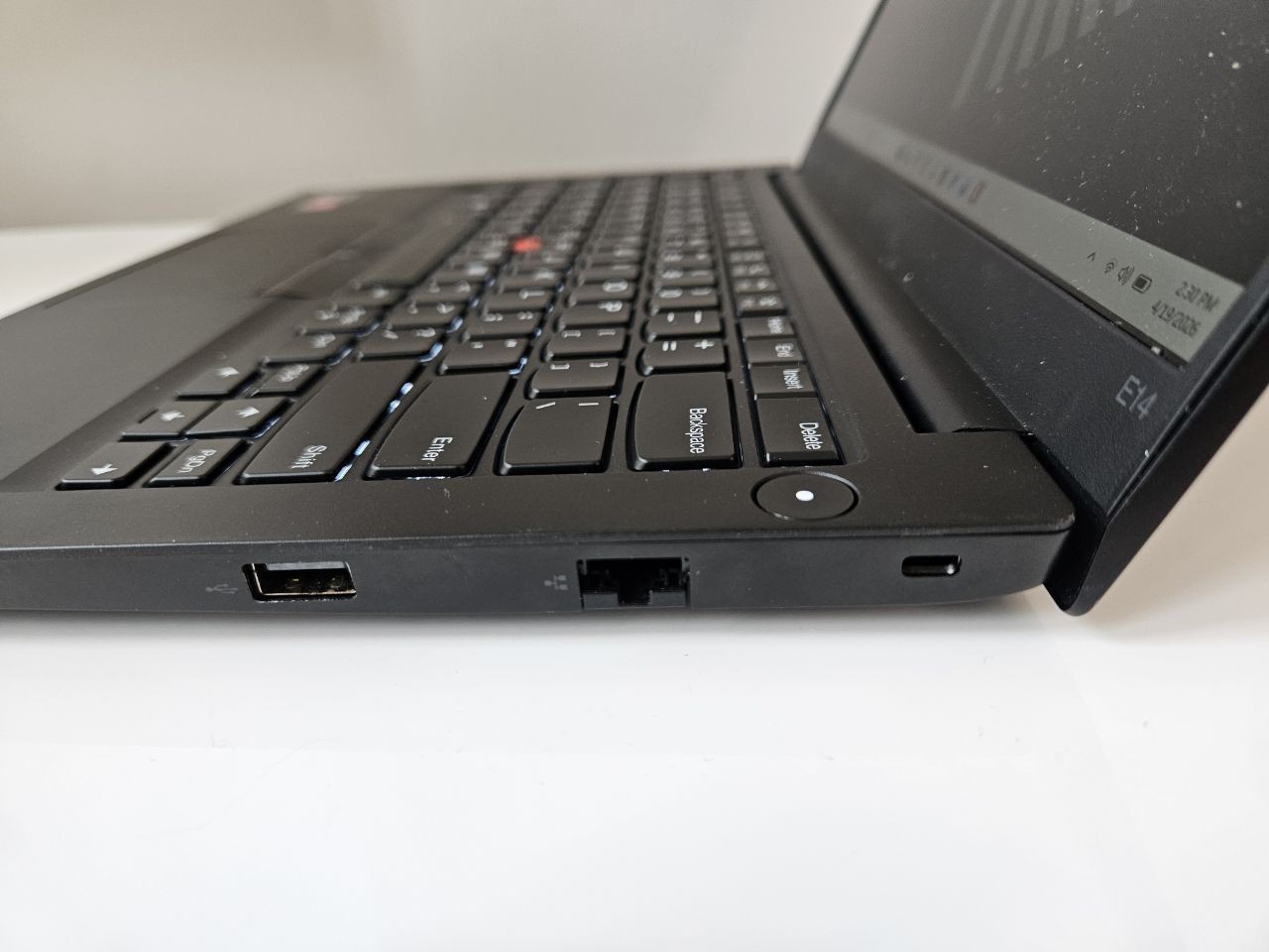 Lenovo ThinkPad E14 Gen 2 14-inch R5-4500U 16GB RAM 256Gb NVME Win 11 Pro
