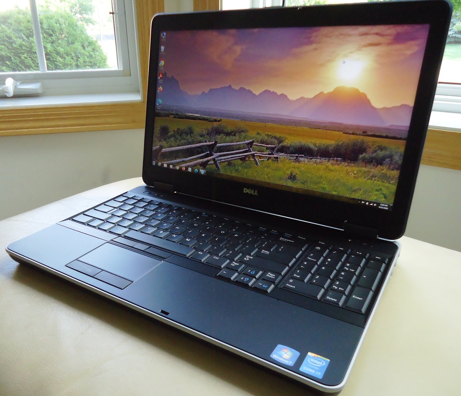 Dell Latitude E6540 Core i7-4810MQ 15.4 8GB 2.80GHz 500GB Windows 10 MS Office